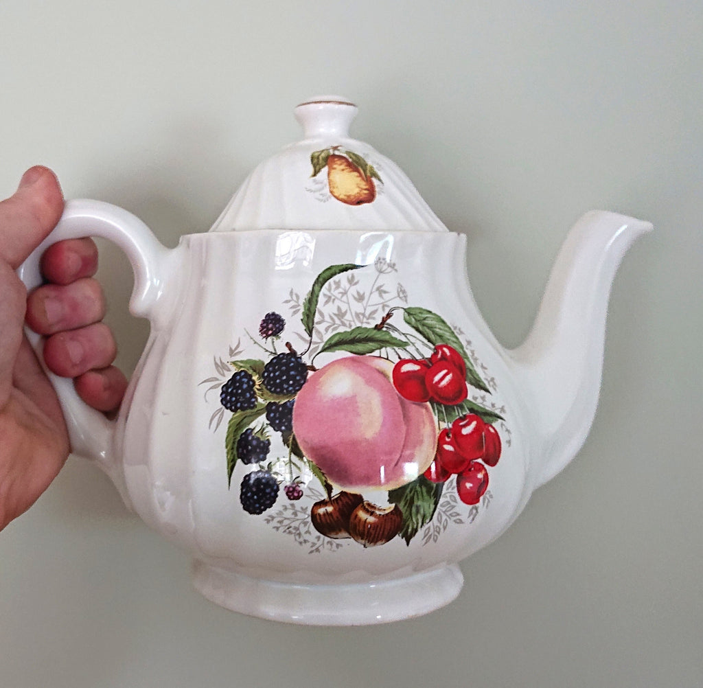 Vintage Teapot Floral purple/red floral fruit grape Ceramic Afternoon Tea Country Cottage