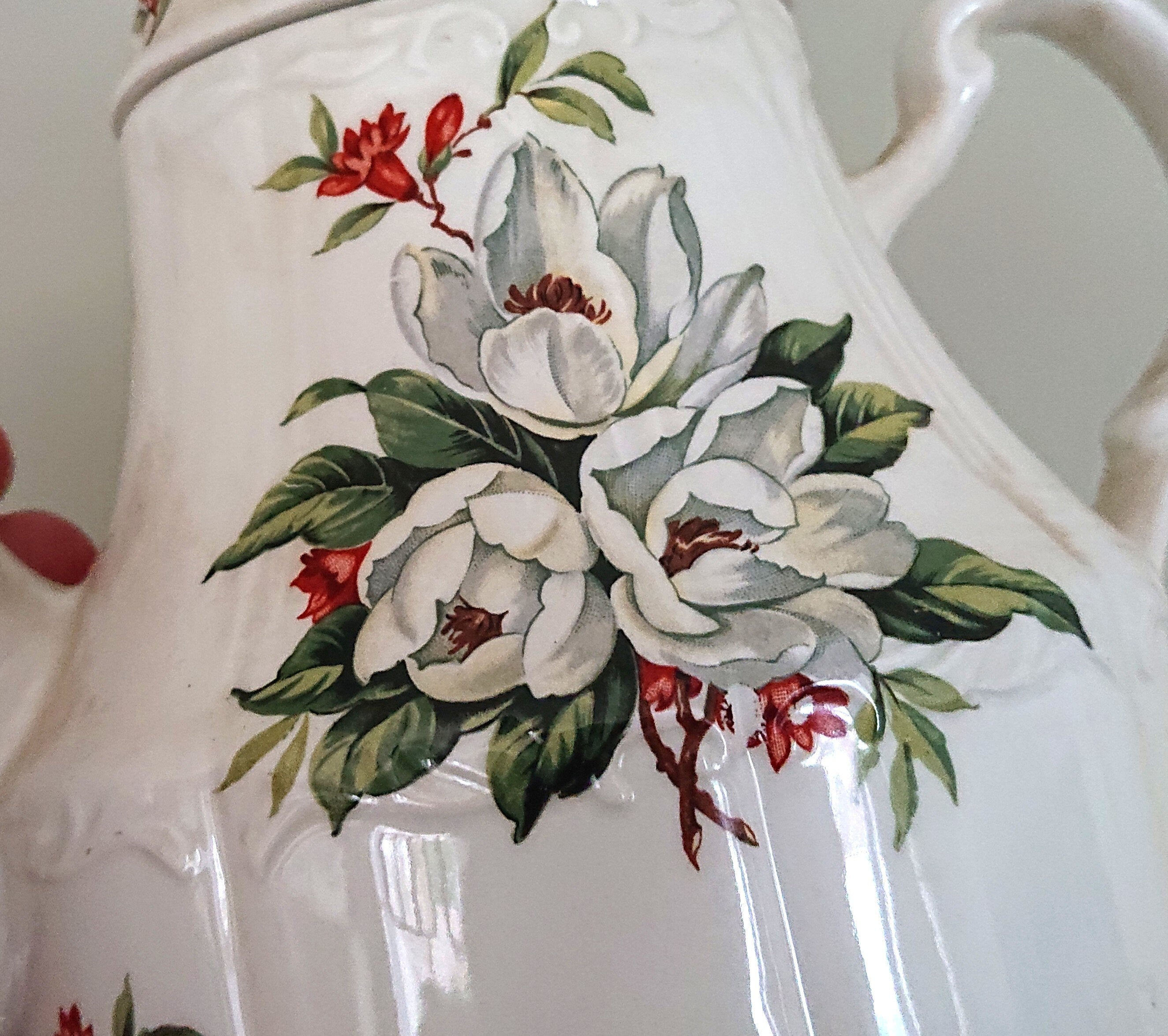 Vintage Floral Teapot White and Red Flowers Afternoon Tea Party Ceramic Teapot Large Decorative Ornamental Teapot Gift