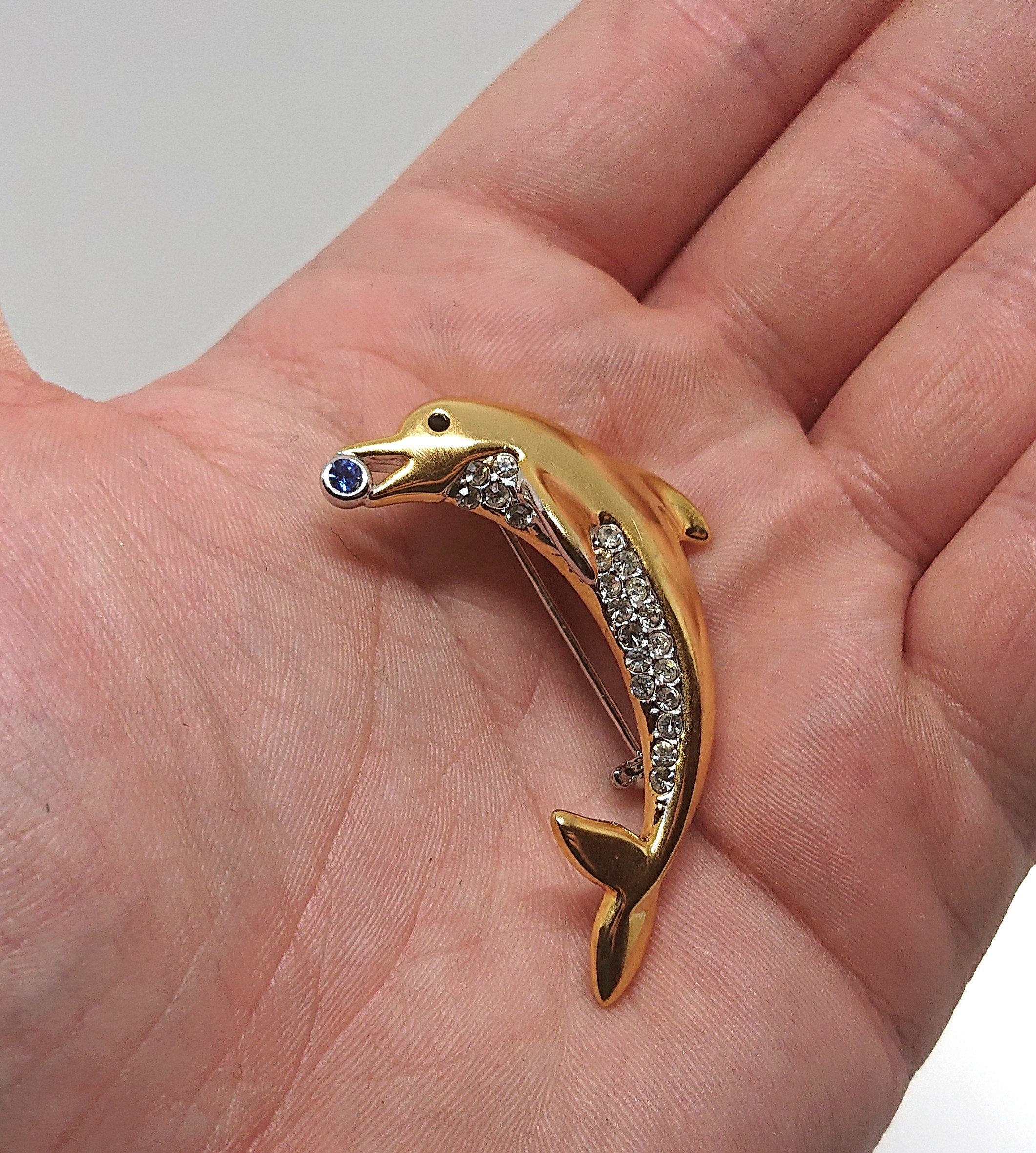 Vintage Brooch Dolphin Gold Tone Metal Diamonte Rhinestone Costume Jewellery Jewelry