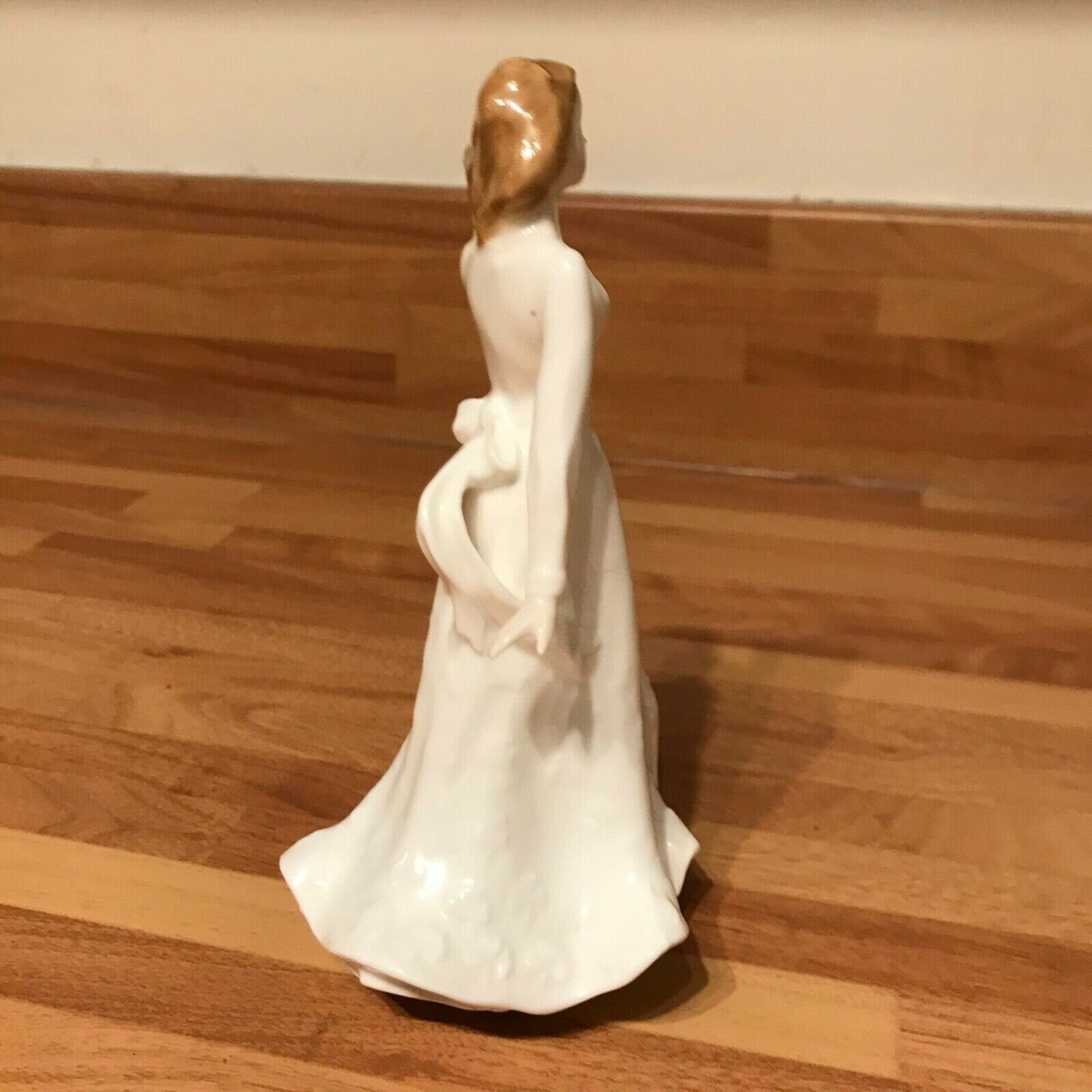 Royal Doulton Good Luck HN4070  Sentiments Series Lady Figurine International Collectors Club Gift for Her