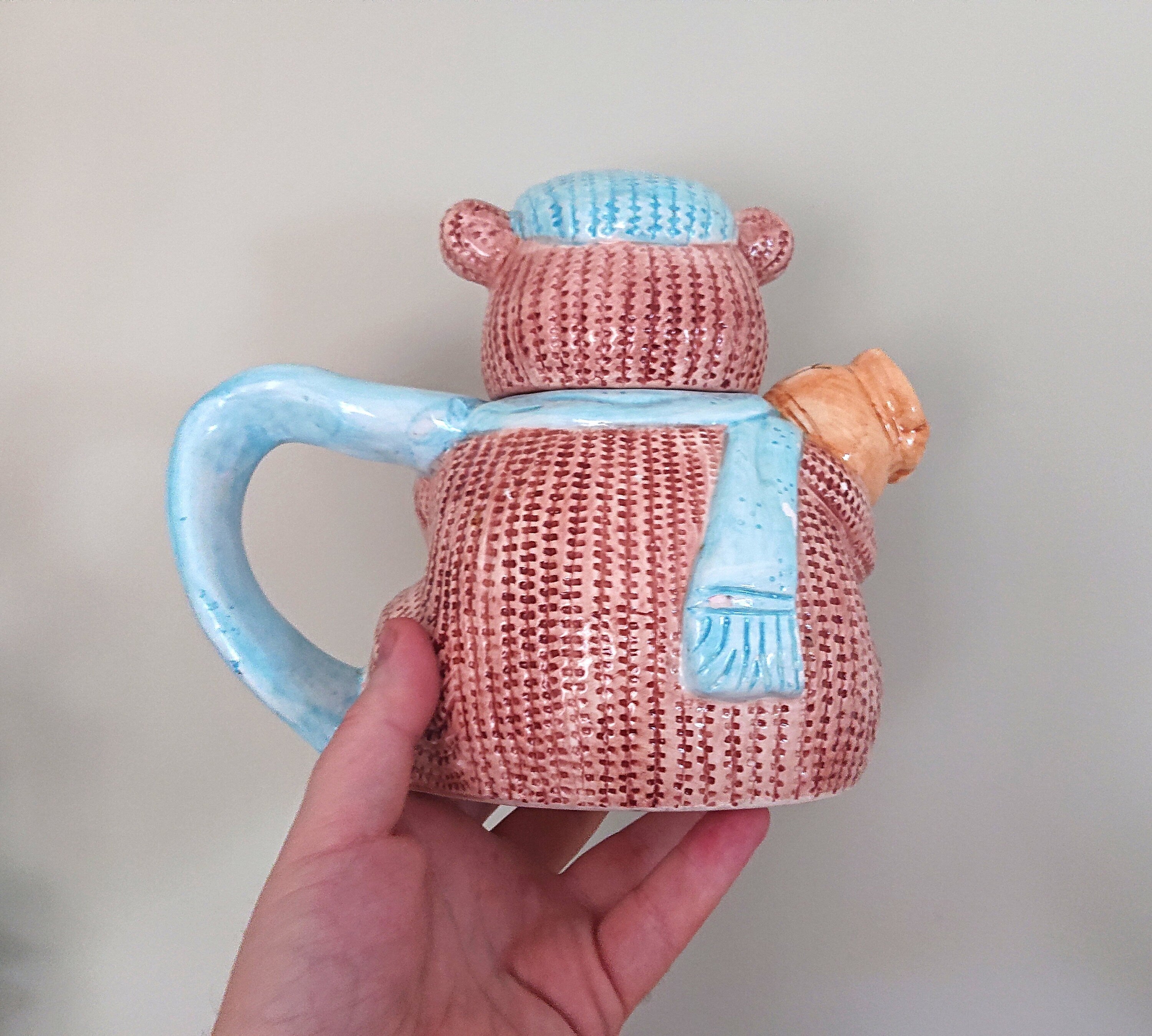 Vintage Teapot Novelty Honey Bear Ornamental Teapot Decorative Ceramic Teapot Gift Idea Kitsch