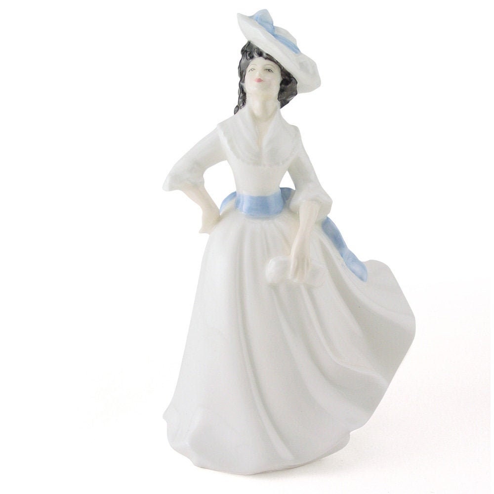 Margaret HN2397  Royal Doulton Figurine Vanity Fair Ladies Pretty Lady Figurine Collectable Vintage Doulton Porcelain Statue Figure Boxed