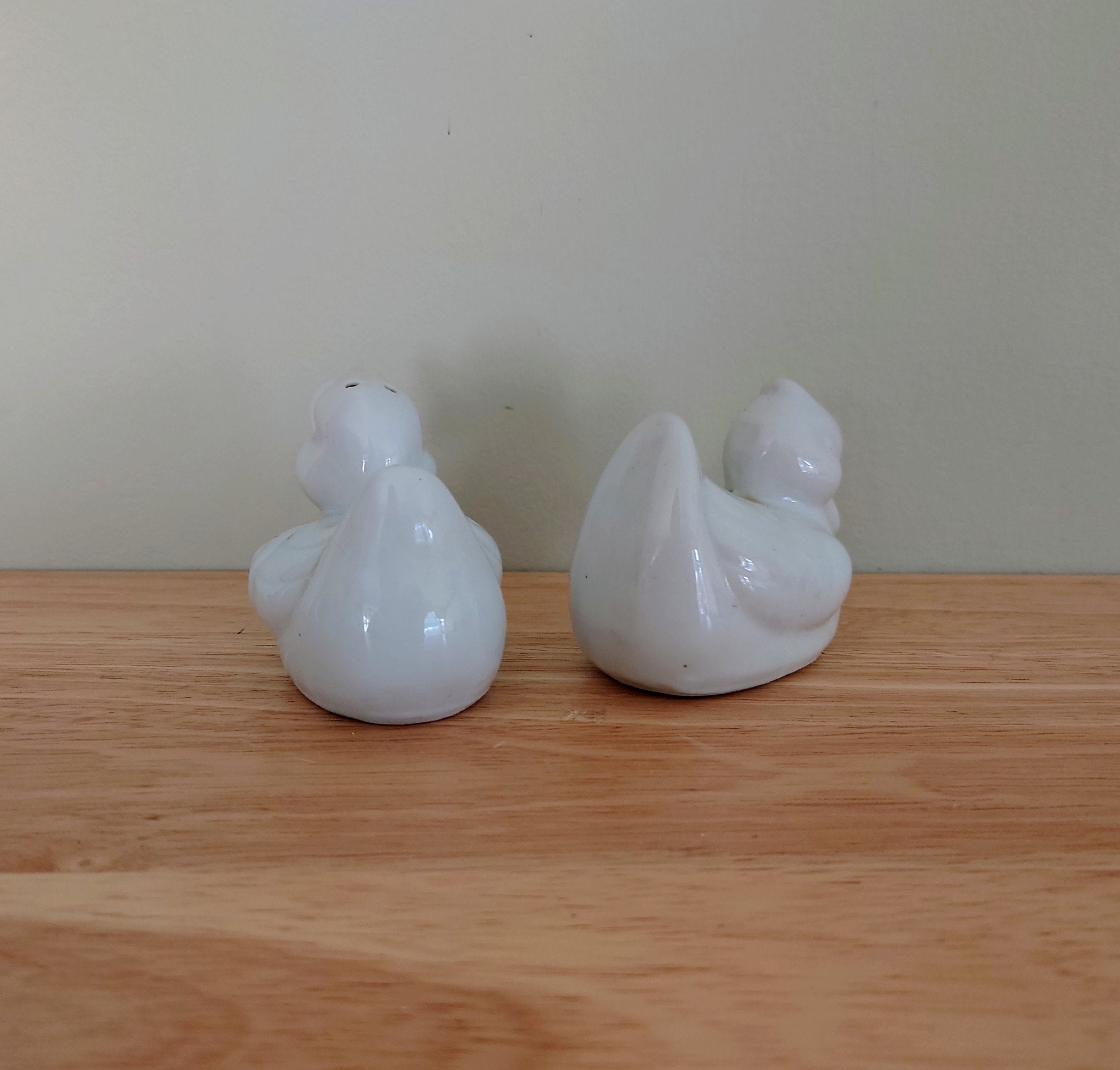Vintage Salt and Pepper Shaker Duck/ Goose Cruets Ceramic Novelty Shakers /Farmyard Collectible Kitchenalia Pottery Tableware Dispensers
