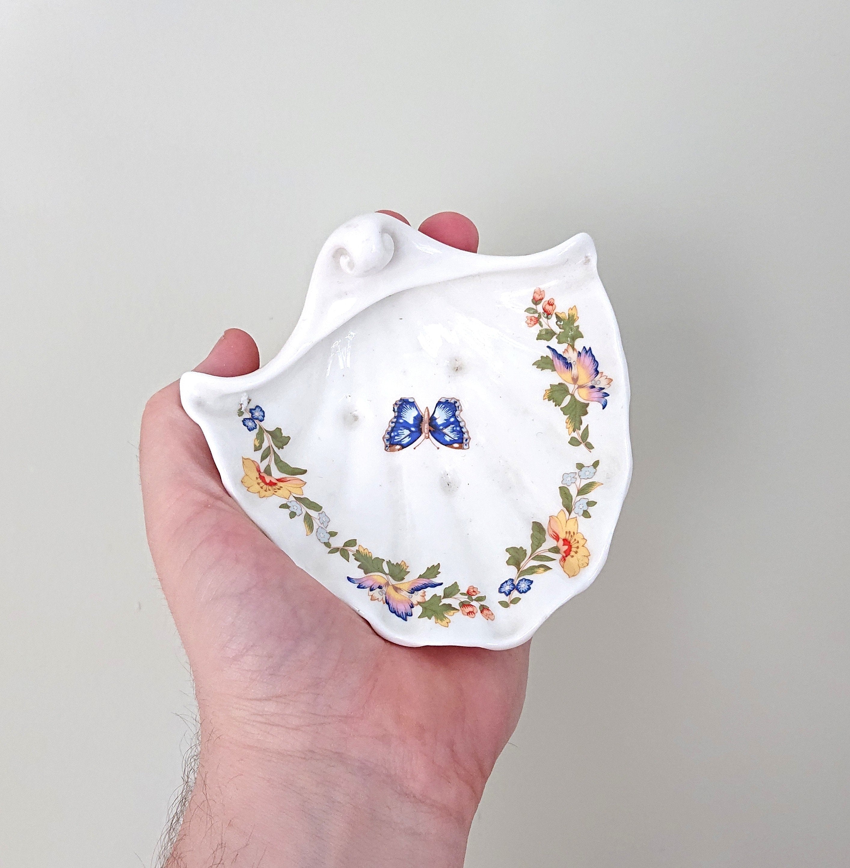 Shell Shaped Dish Cottage Garden Aynsley Fine Bone China Porcelain Made in England Cottage Garden Pattern Collectable Gift Vintage