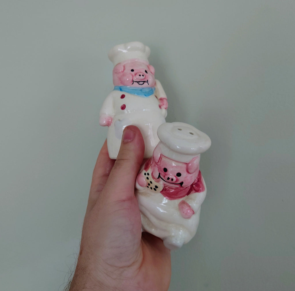 Vintage Chief Pig Pink Salt and Pepper Shakers Cruet Set Novelty Shakers Collectible Kitchenalia Pottery Tableware Dispensers