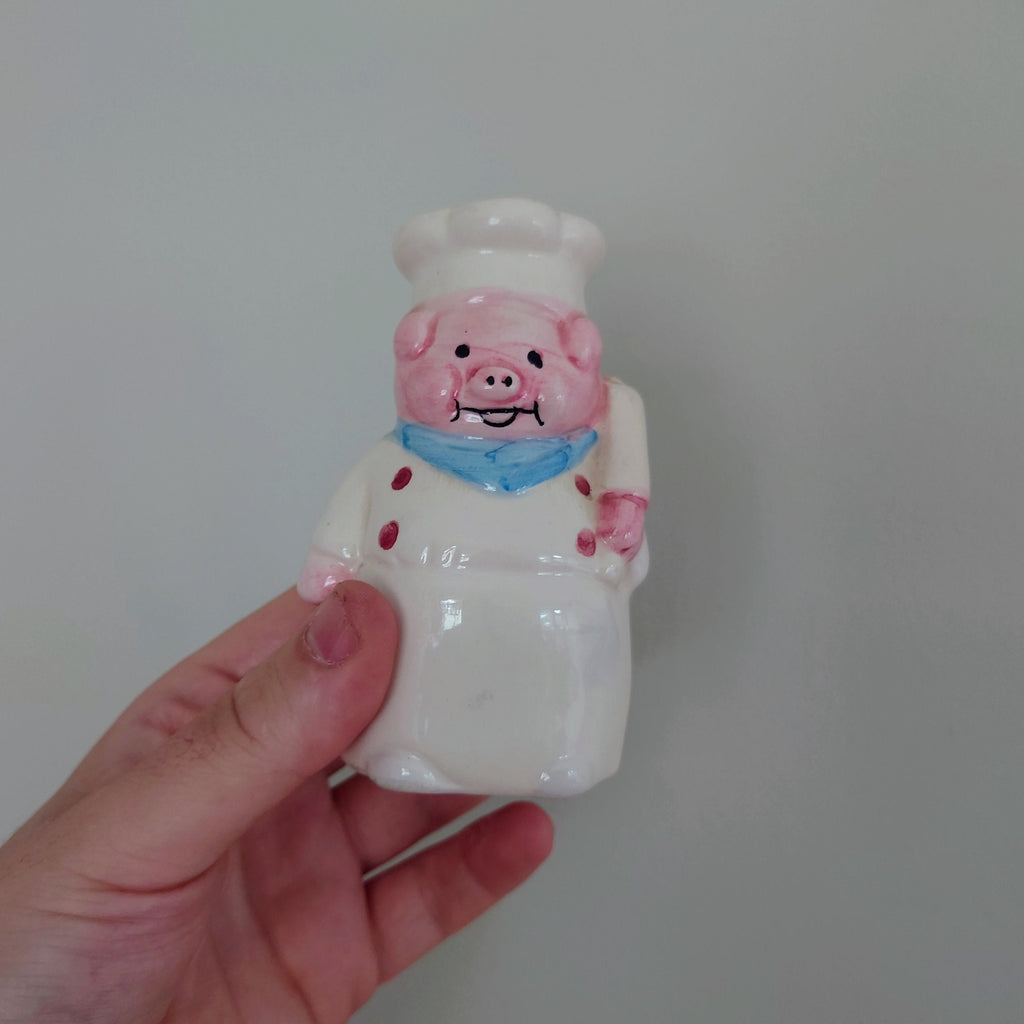 Vintage Chief Pig Pink Salt and Pepper Shakers Cruet Set Novelty Shakers Collectible Kitchenalia Pottery Tableware Dispensers