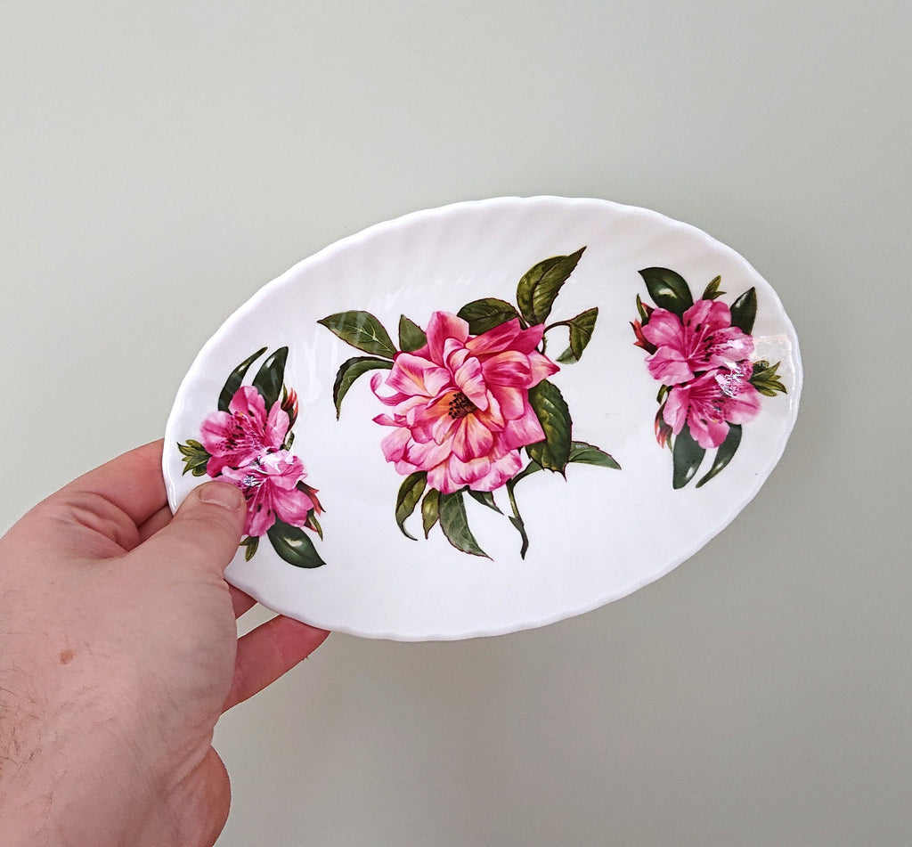 Dish-Fluted/Oval 8" Chelsea Flowers Fine Bone China Porcelain Made in England Chelsea Flowers Pattern Collectable  Vintage sandwich tray