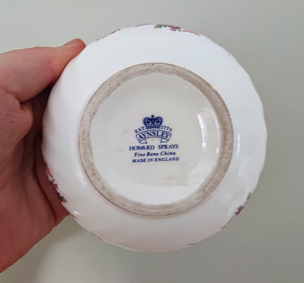 Round Box with Lid Howard Sprays Aynsley Fine Bone China Porcelain Made in England Howard Sprays Pattern Collectable Gift Vintage
