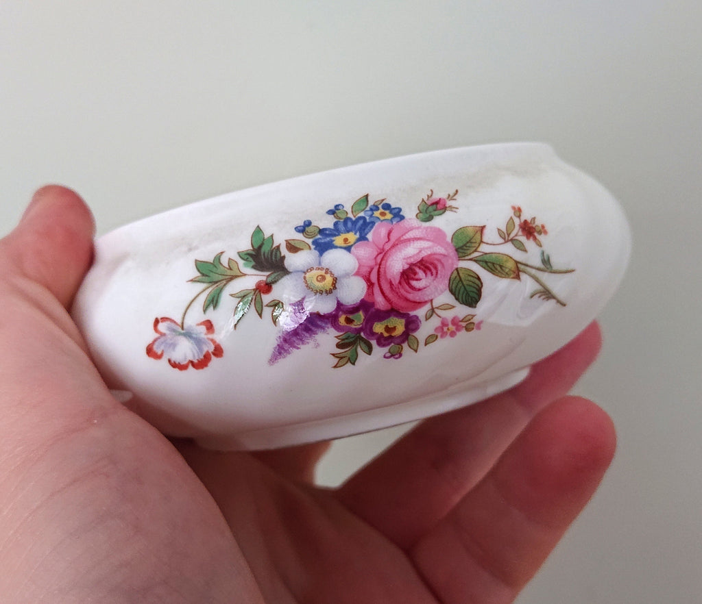 Round Box with Lid Howard Sprays Aynsley Fine Bone China Porcelain Made in England Howard Sprays Pattern Collectable Gift Vintage