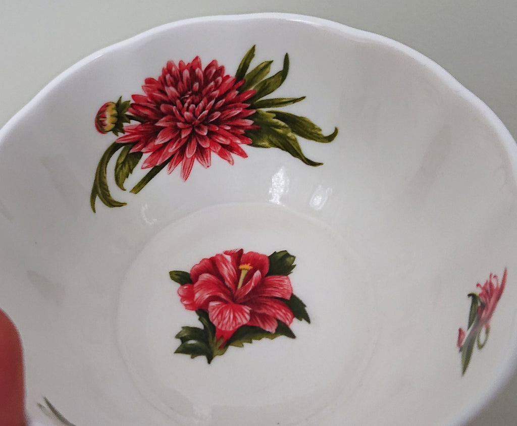 Aynsley Var-i-ete Bowl Chelsea Flowers Fine Bone China Porcelain Made in England Chelsea Flowers Pattern Collectable  Vintage sandwich tray