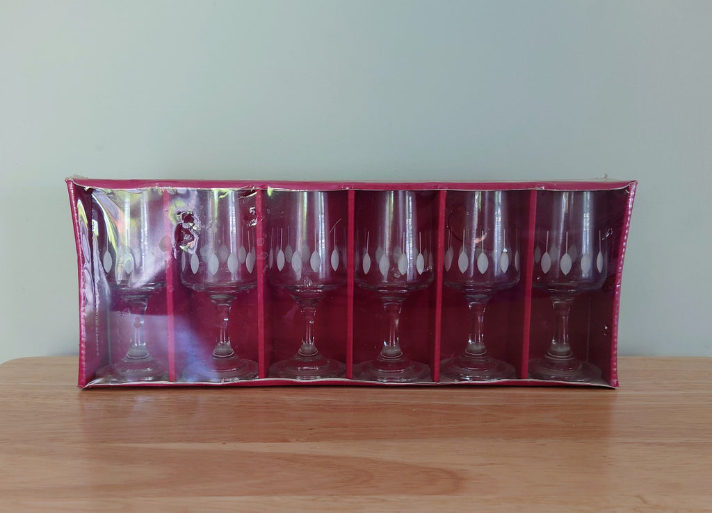Vintage Sherry Glasses Set of 6 Boxed Retro Liqueur Shot Glasses Patterned Wine Dine 70's Drinking Glasses Vintage Barware