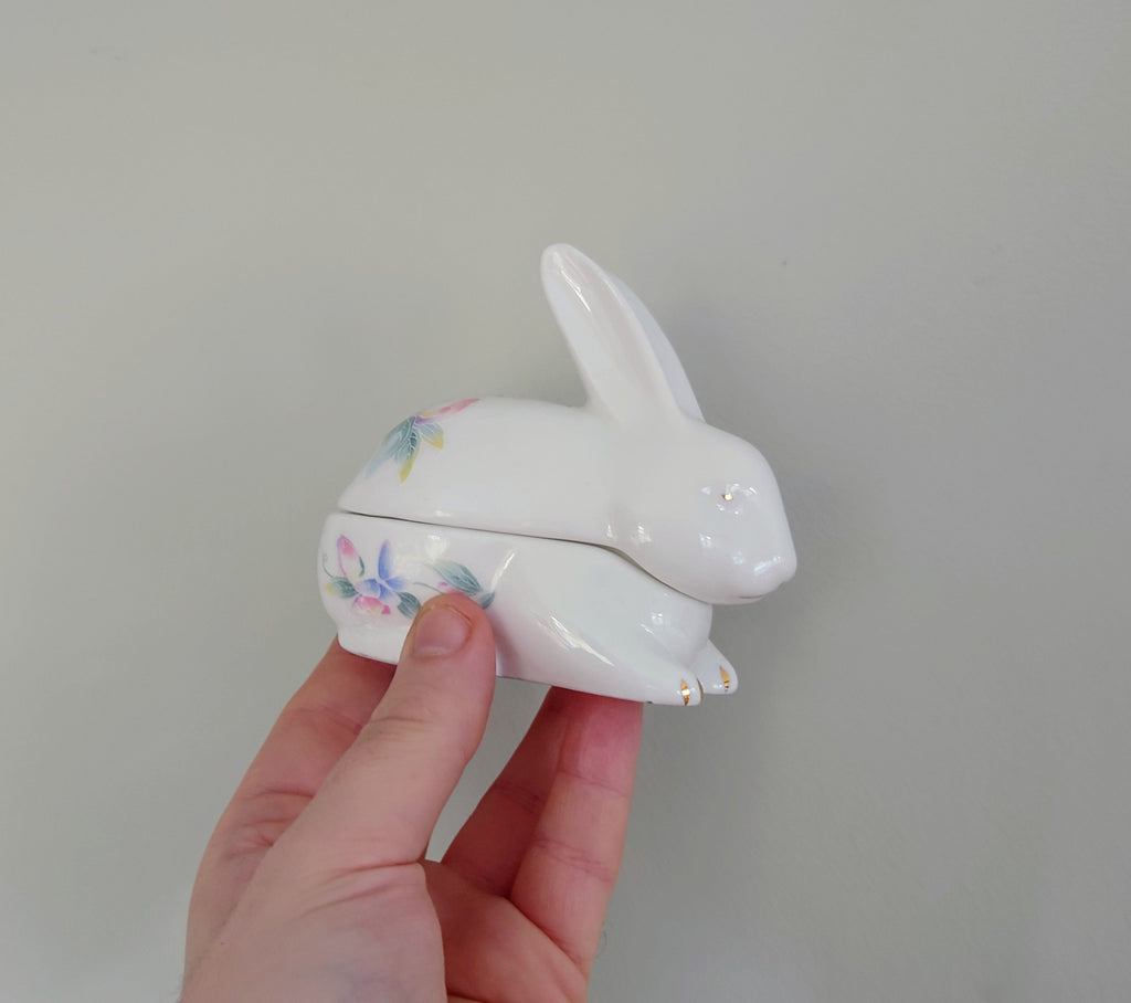 Little Sweetheart Aynsley Rabbit Trinket Dish Porcelain Made in England Little Sweetheart  Pattern Collectable Vintage