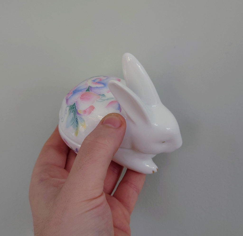 Little Sweetheart Aynsley Rabbit Trinket Dish Porcelain Made in England Little Sweetheart  Pattern Collectable Vintage