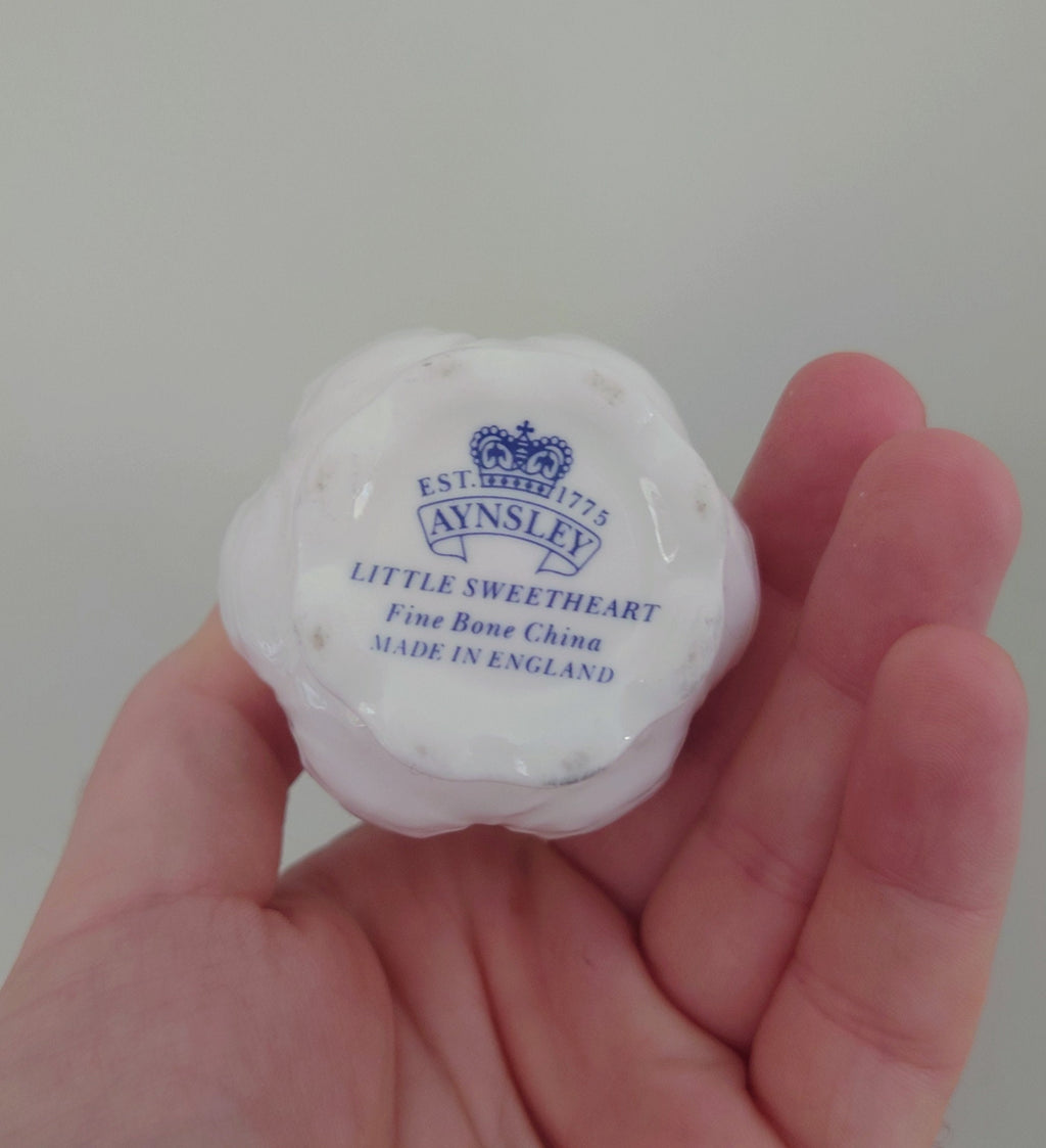 Little Sweetheart Aynsley Victorian Vase Mini Porcelain Made in England Little Sweetheart Pattern Collectable Vintage