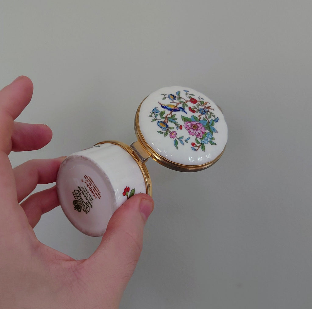 Aynsley  Small Trinket Box with Lid Pembroke (Gold Trim) Pembroke Fine Bone China Porcelain Made in England Pembroke Pattern Collectable