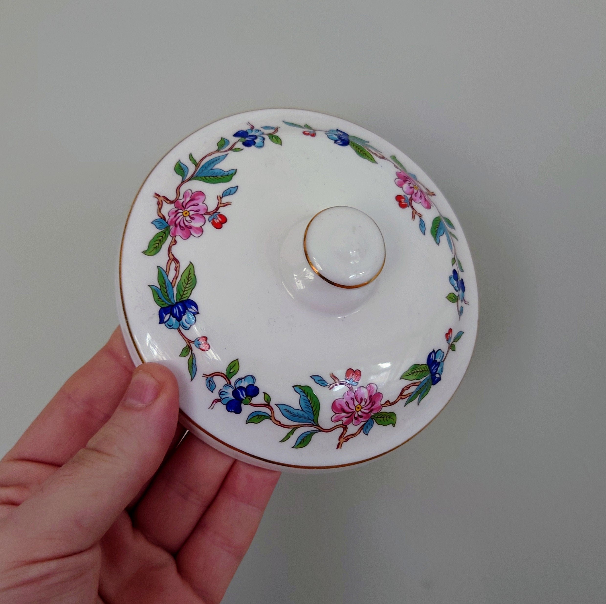 Aynsley Small Candy Jar with Lid Pembroke(Gold Trim) Pembroke Fine Bone China Porcelain Made in England Pembroke Pattern Collectable Vintage