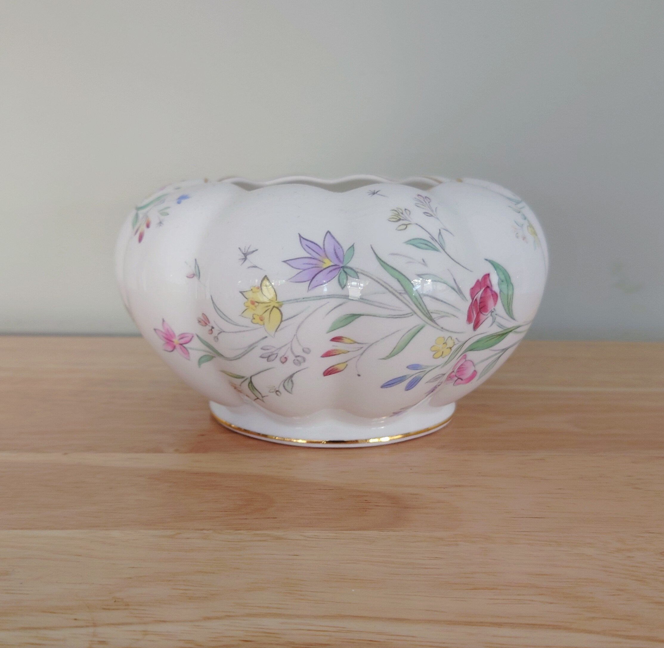 Vintage Aynsley Summer Sketches Bowl (Gold Trim) Pattern Porcelain Made in England Collectable Vintage