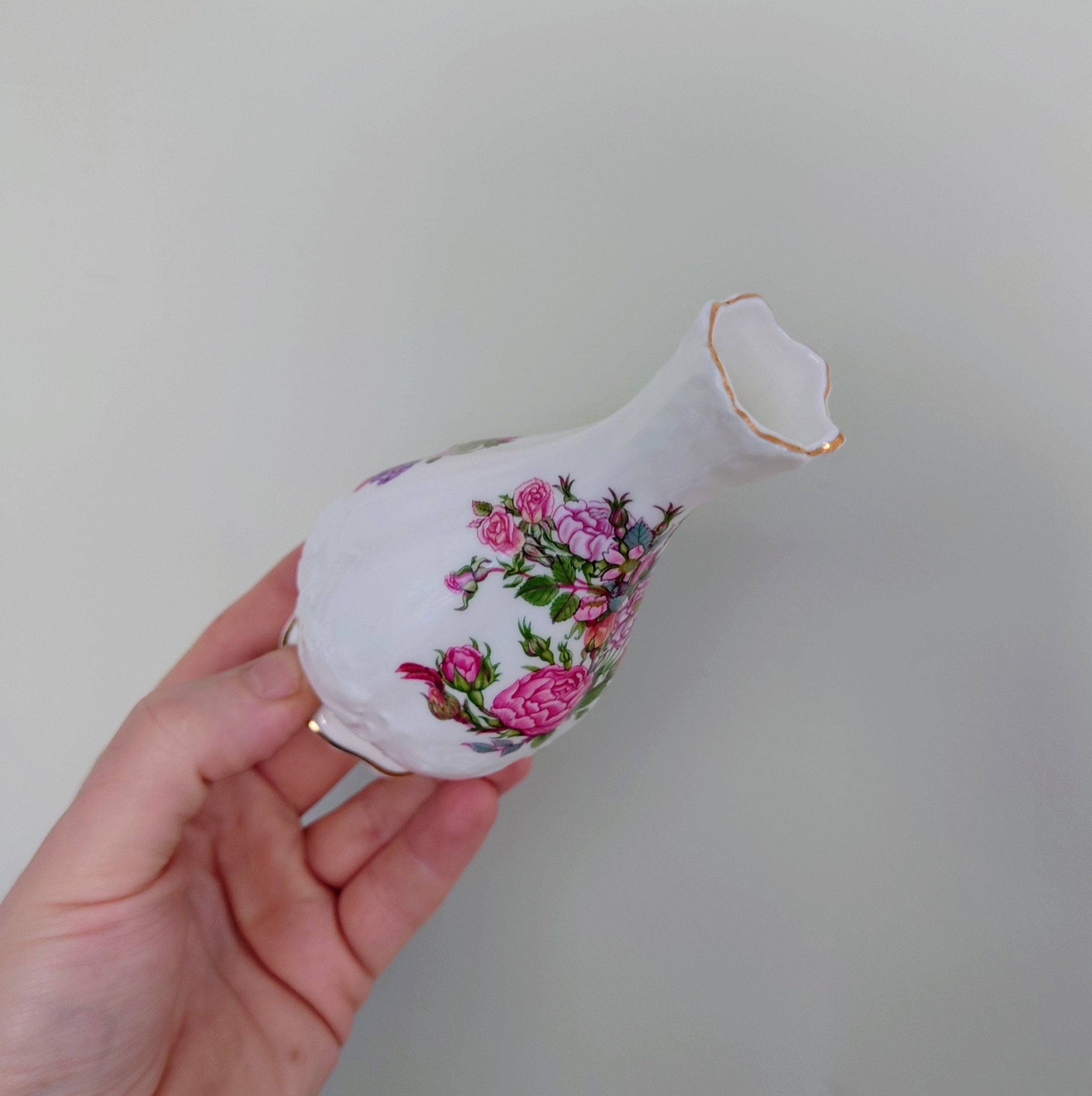 Rose Garden Aynsley Bud Vase Porcelain Made in England Red Rose Garden Pattern Collectable Vintage