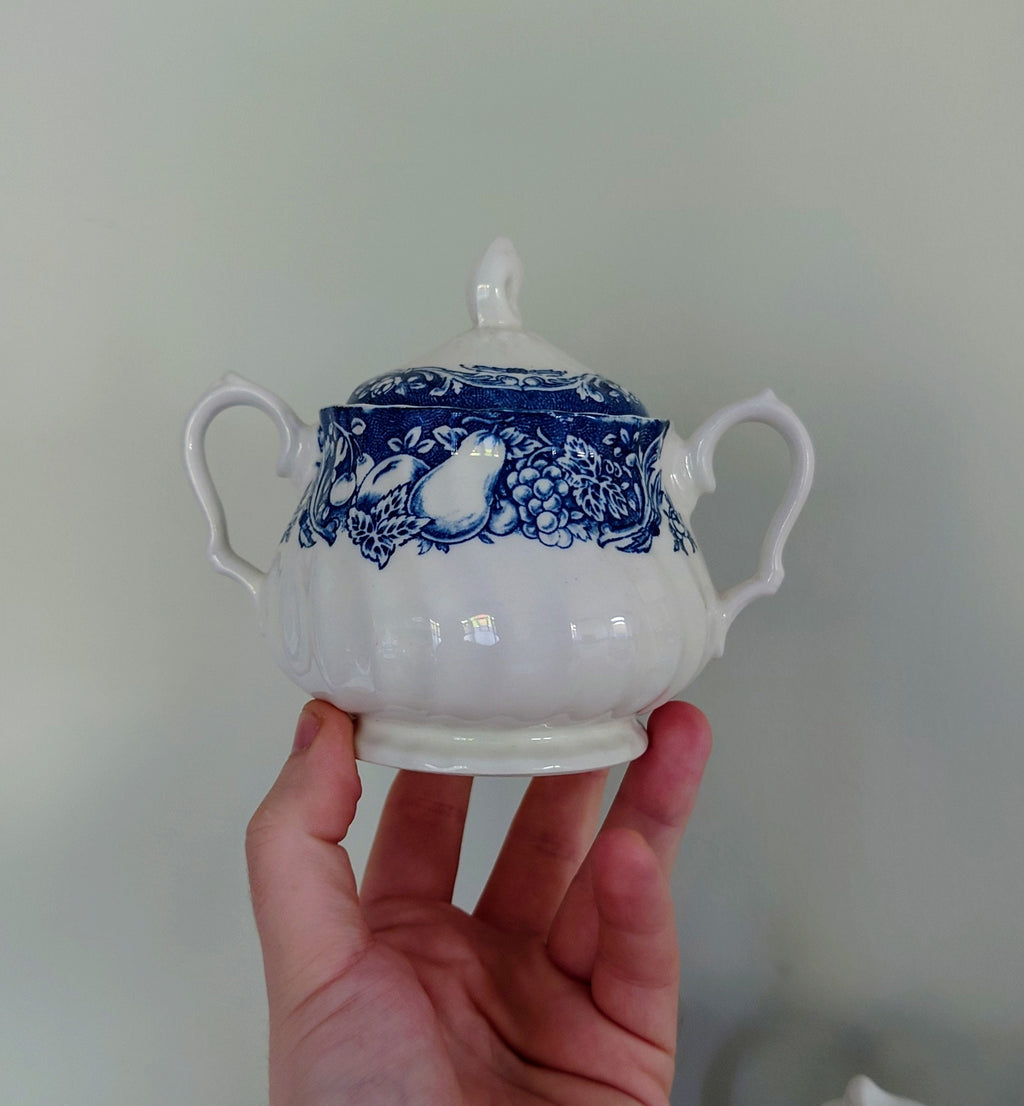 Vintage Teapot Churchill blue and White Teapot Set Milk Jug, Sugar Bowl Mid Century Ceramic Teapot The Georgian Collection
