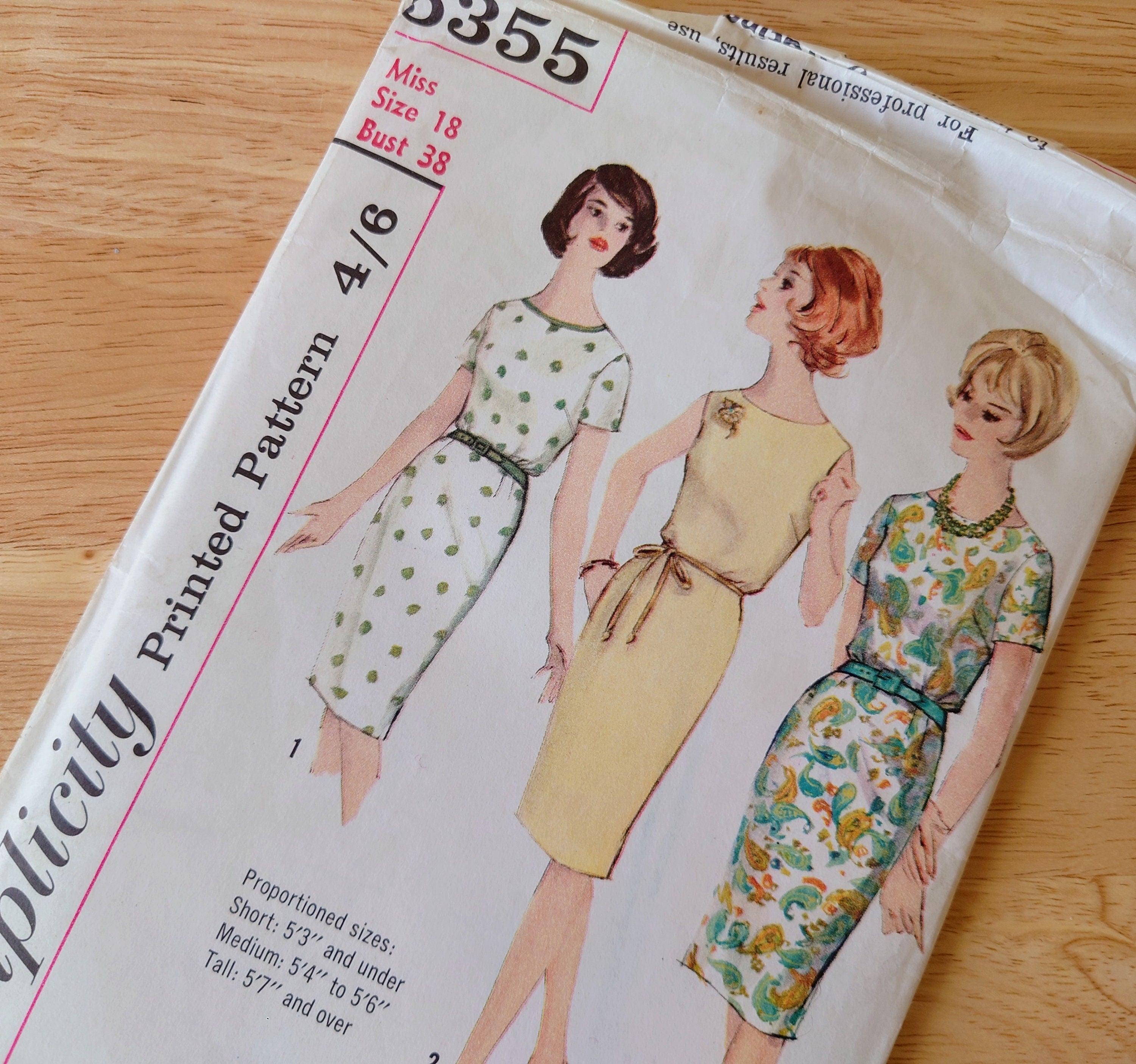 Vintage Dress Sewing Pattern Size 18 - 1964 Original Woman's Clothes Patterns  Mid Century  Sewing Pattern Knitting Design Pattern Print