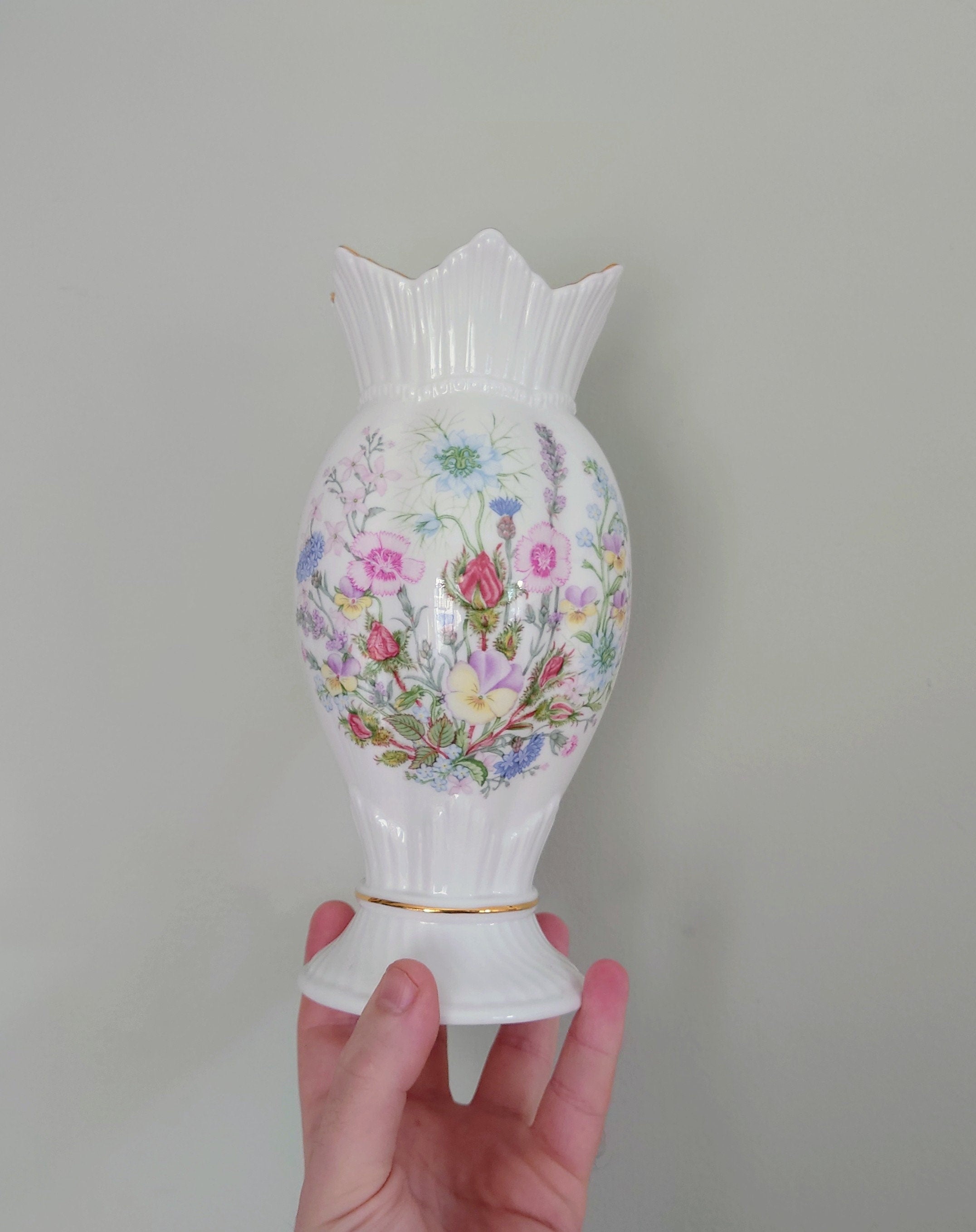 Wild Tudor Aynsley 9" Windsor Vase Porcelain Made in England Wild Tudor Pattern Collectable Vintage Fine Porcelain Ceramic Floral Vase