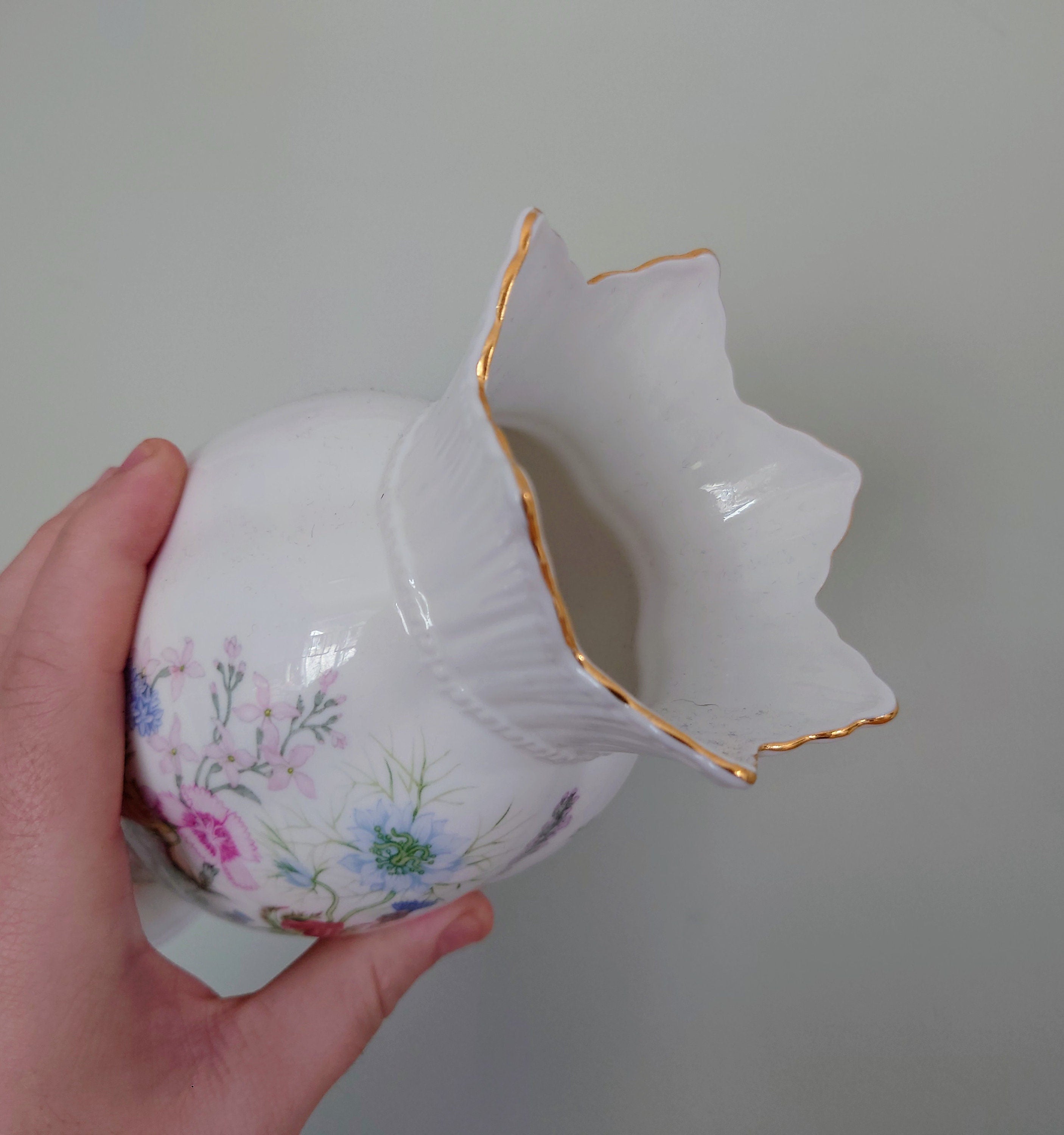 Wild Tudor Aynsley 9" Windsor Vase Porcelain Made in England Wild Tudor Pattern Collectable Vintage Fine Porcelain Ceramic Floral Vase