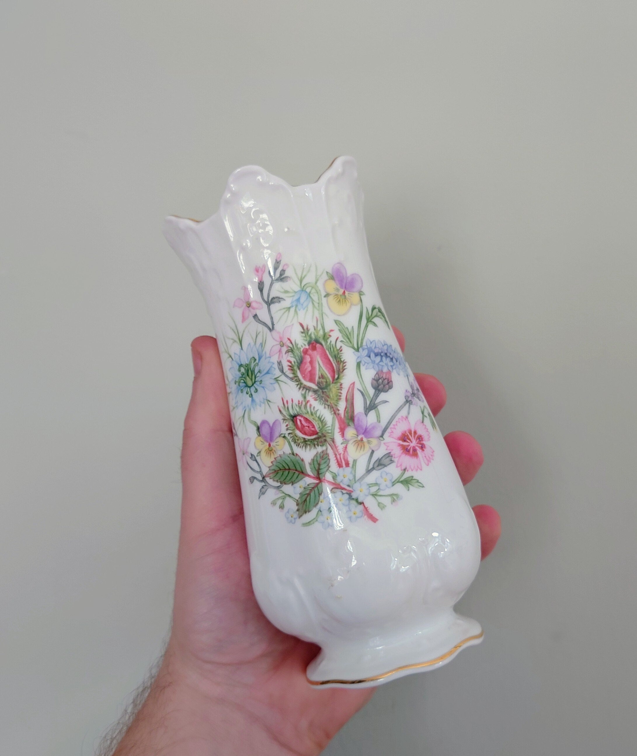 Wild Tudor Aynsley 6'' Victorian Vase Porcelain Made in England Wild Tudor Pattern Collectable Vintage Fine Porcelain Ceramic Floral Vase