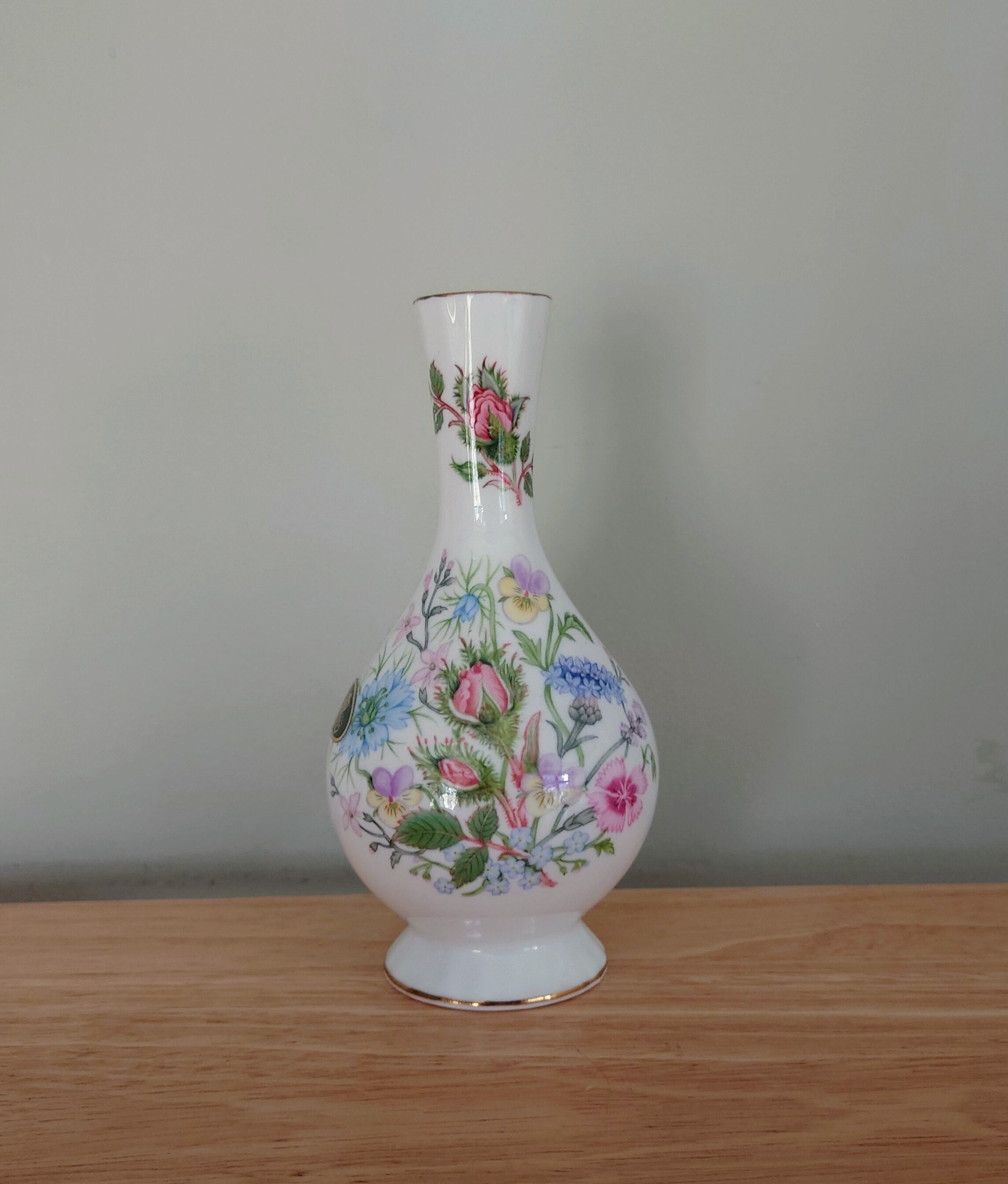 Wild Tudor Aynsley 6" Bud Vase Globe  Porcelain Made in England Wild Tudor Pattern Collectable Vintage Fine Porcelain Ceramic Floral Vase