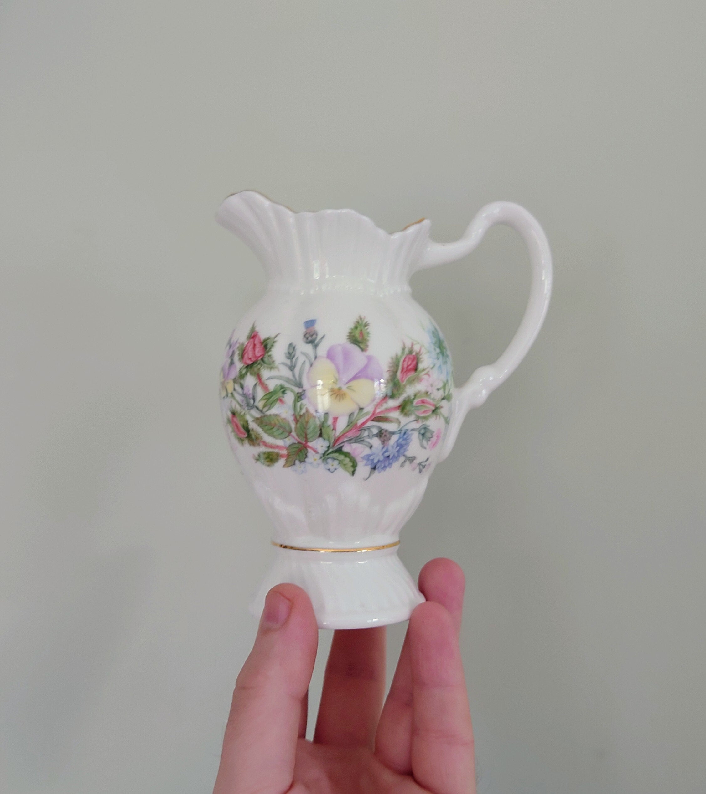 Aynsley 12 Oz  4'' Georgian Jug Wild Tudor Fine Bone China Porcelain Made in England Wild Tudor Pattern Collectable Vintage Jug Décor