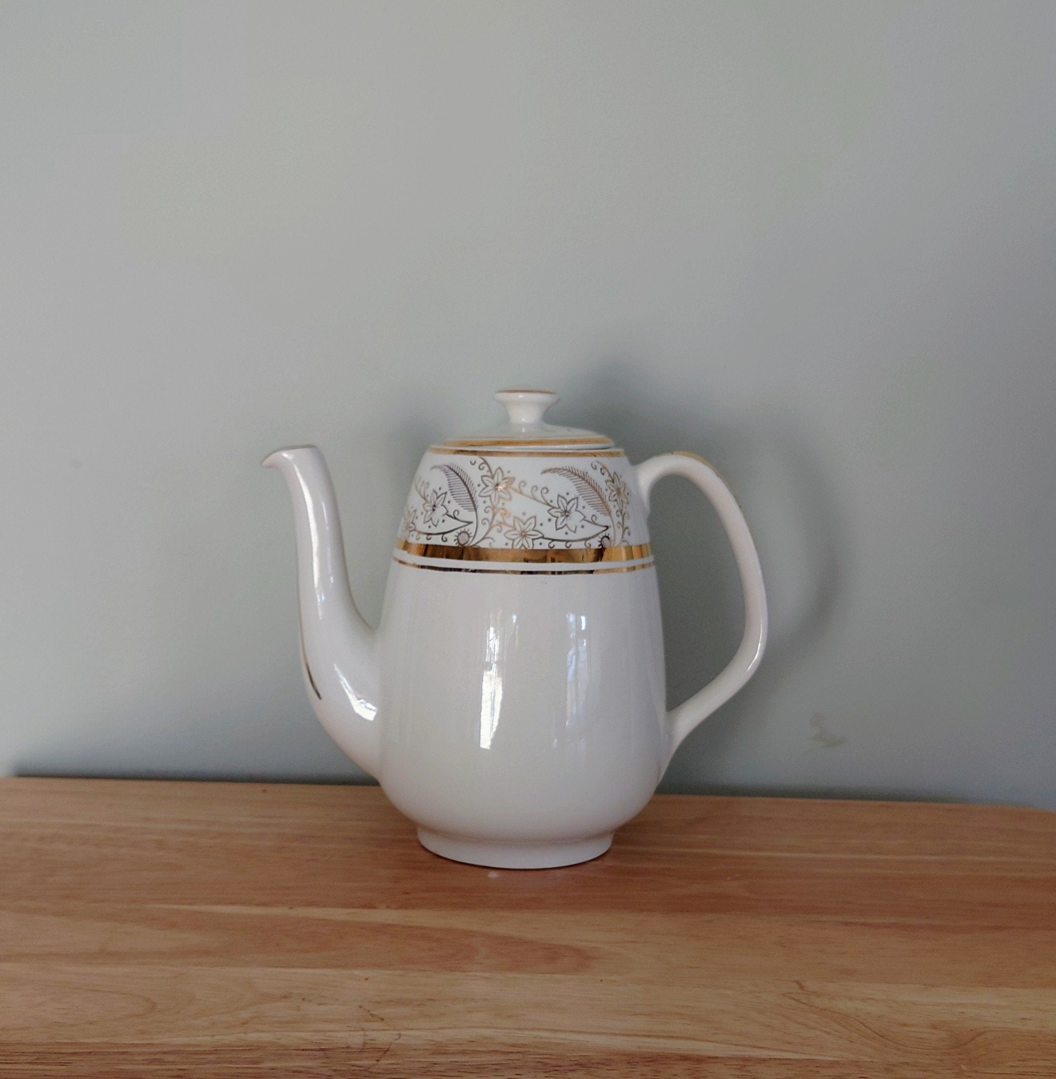 Vintage Teapot Coffee Pot Floral Pink and Gold Gilt Ceramic Tea/Coffee Maker Afternoon Tea Party Swinnertons Made in England Floral Gold