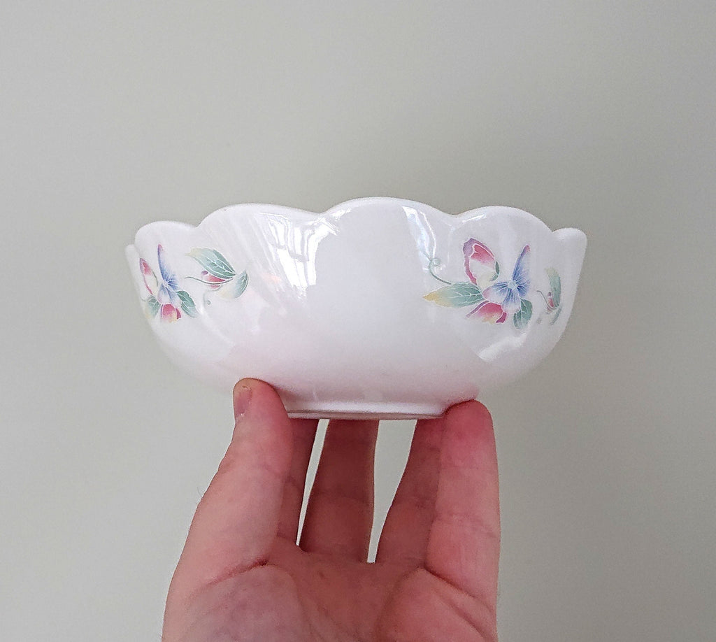 Petal Bowl Little Sweetheart Fine Bone China Porcelain Made in England Little Sweetheart  Pattern Collectable Vintage