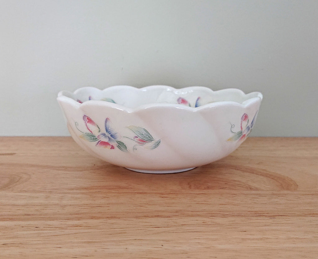 Petal Bowl Little Sweetheart Fine Bone China Porcelain Made in England Little Sweetheart  Pattern Collectable Vintage
