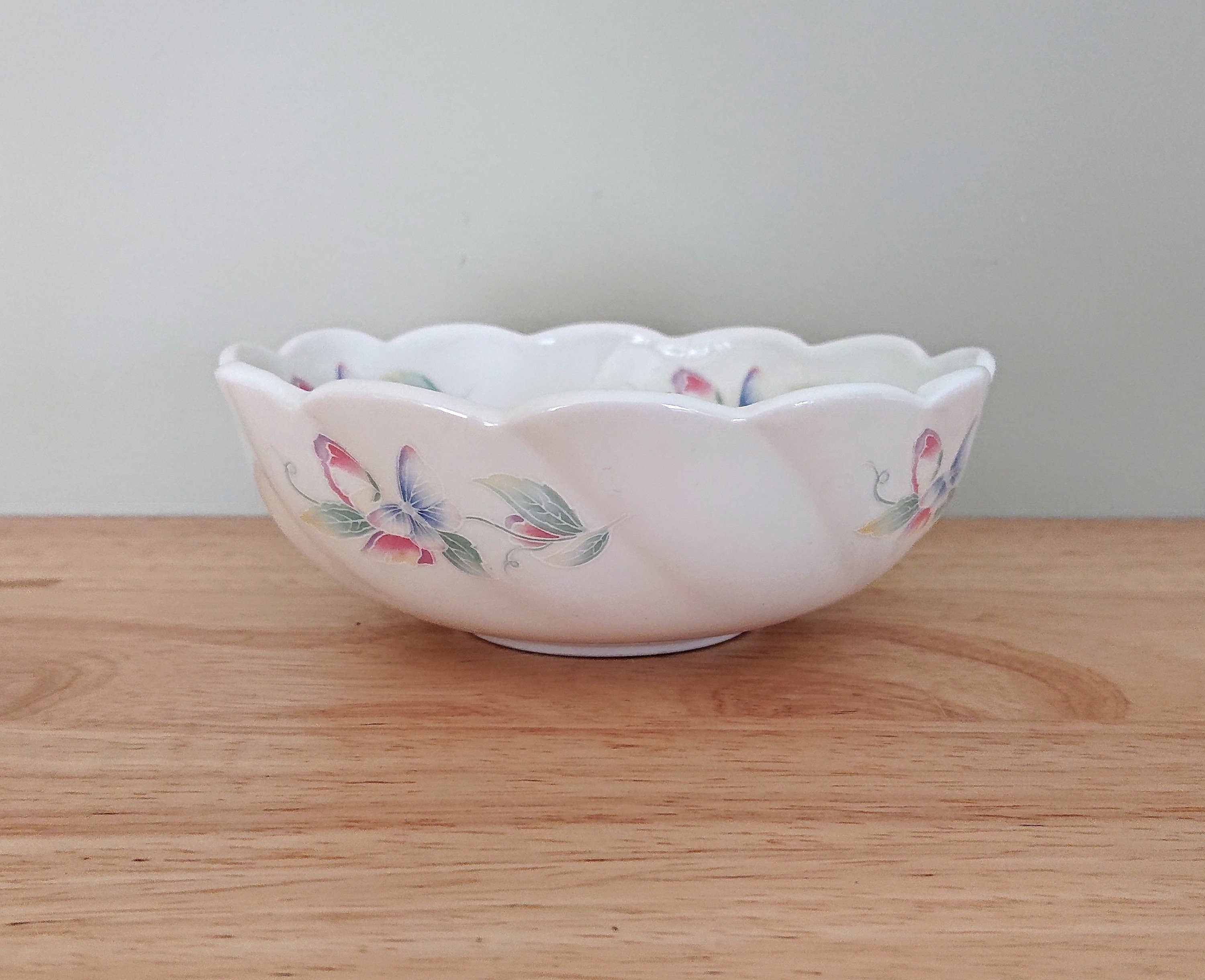 Petal Bowl Little Sweetheart Fine Bone China Porcelain Made in England Little Sweetheart  Pattern Collectable Vintage