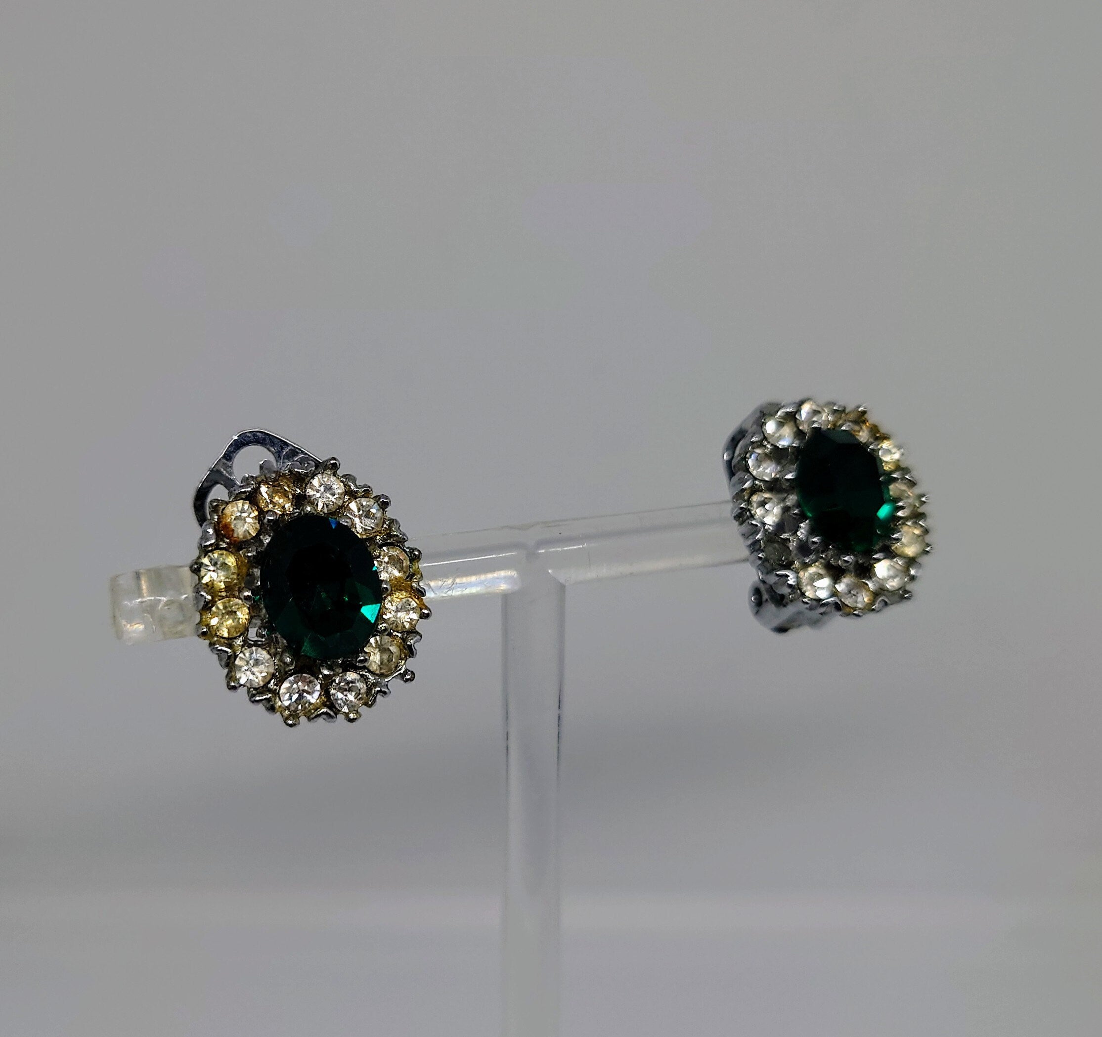 Vintage Emerald Rhinestone Earrings Clip on Costume Jewellery Jewelry Green Chunky Gold Tone Earrings