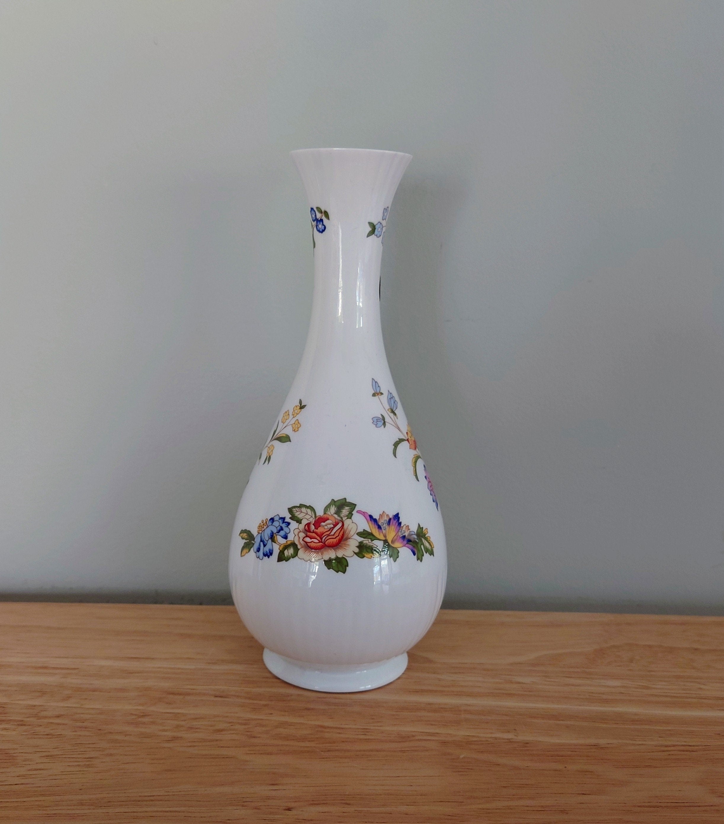 Aynsley Globe Vase Cottage Garden Fine Bone China Porcelain Made in England Country Cottage Pattern Collectable Vintage