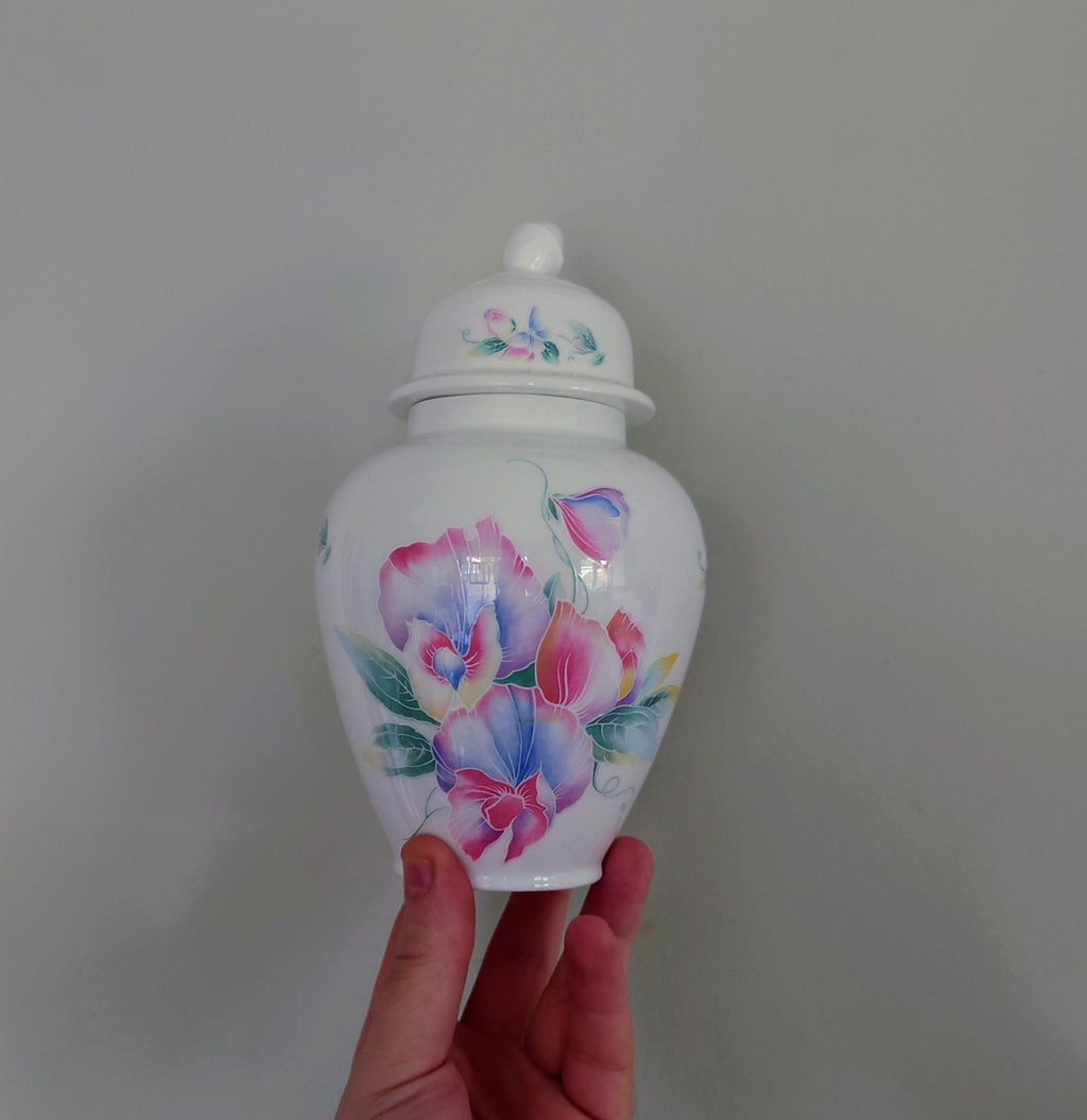 Little Sweetheart Medium Ginger Jar & Lid Fine Bone China Porcelain Made in England Little Sweetheart  Pattern Collectable Vintage