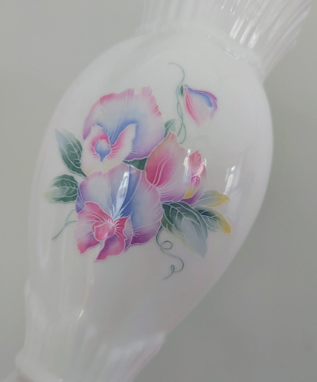 Little Sweetheart Aynsley  6" Windsor Vase Porcelain Made in England Little Sweetheart Pattern Collectable Vintage