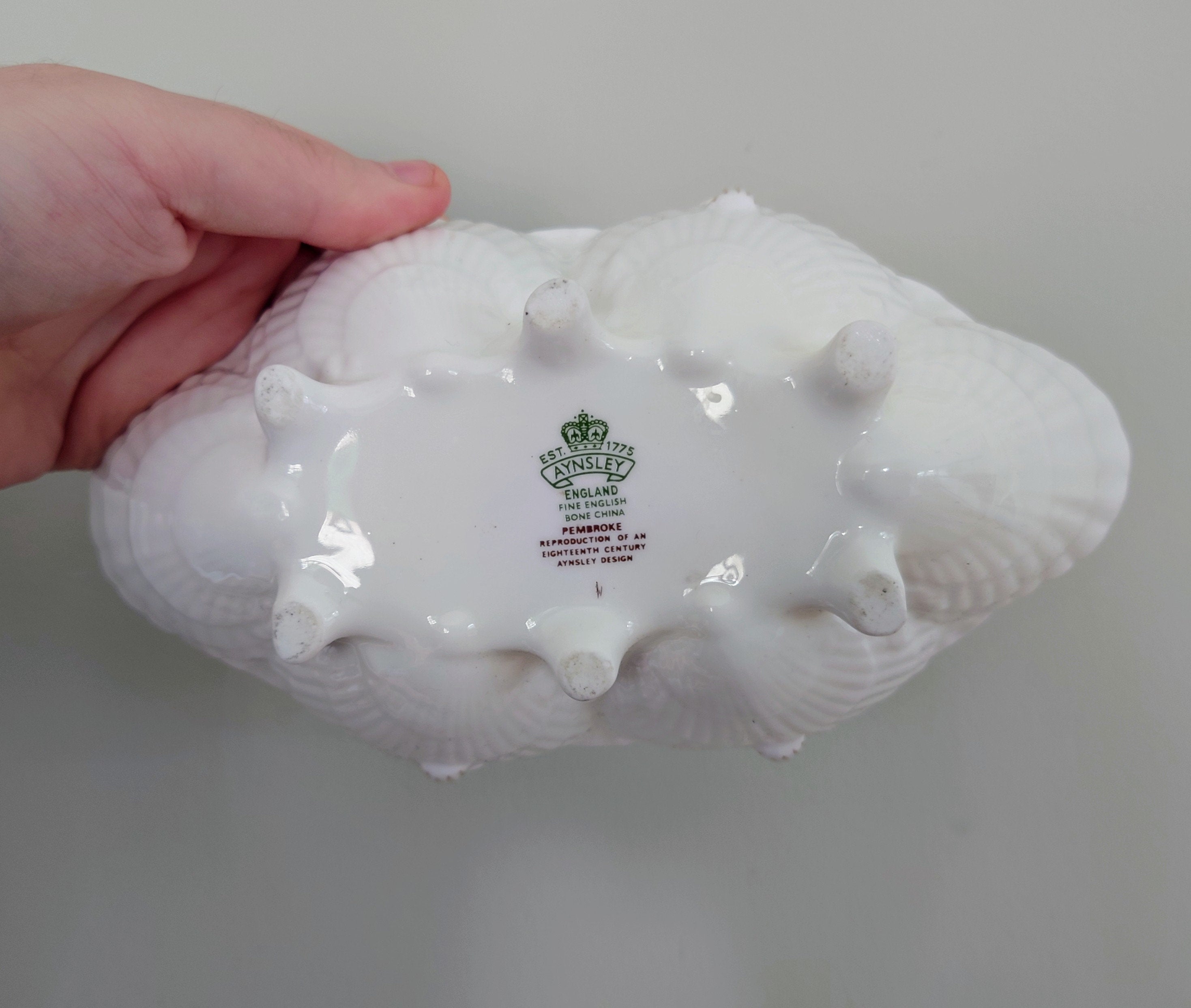 Aynsley  Large Shell Shaped Dish Pembroke (Gold Trim)  Fine Bone China Porcelain Made in England Pembroke Pattern Collectable Gift Vintage