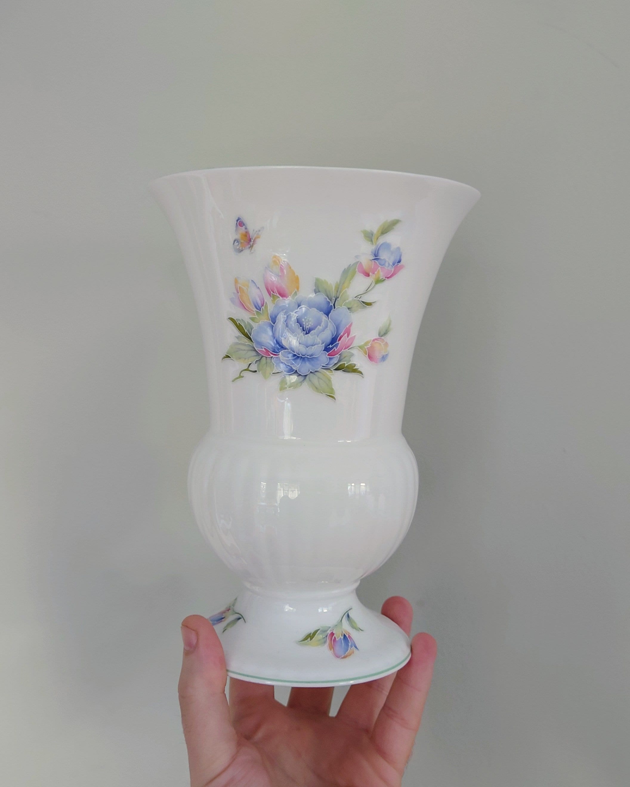 Vintage Aynsley Large 7'' Vase Celeste Pattern Porcelain Made in England Collectable Vintage