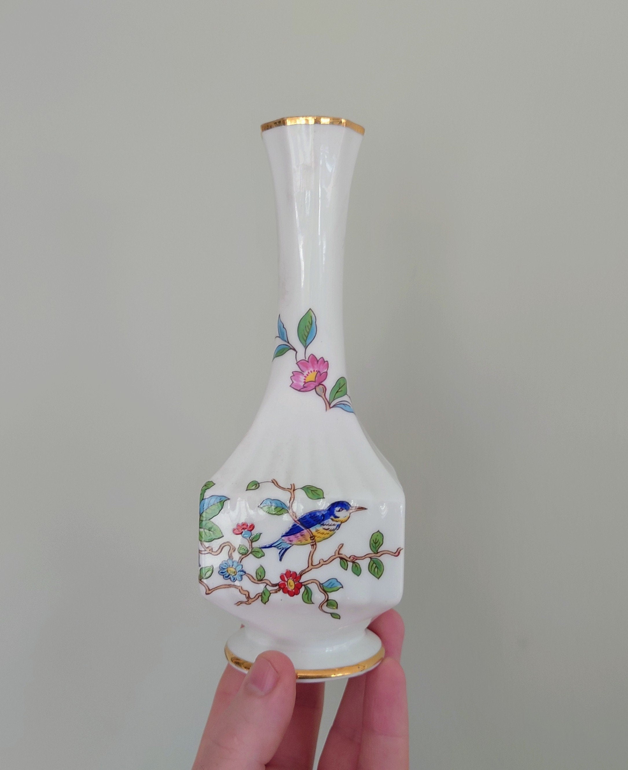 Aynsley 7" Bud Vase Pembroke (Gold Trim) Fine Bone China Porcelain Made in England Pembroke Pattern Collectable Vintage