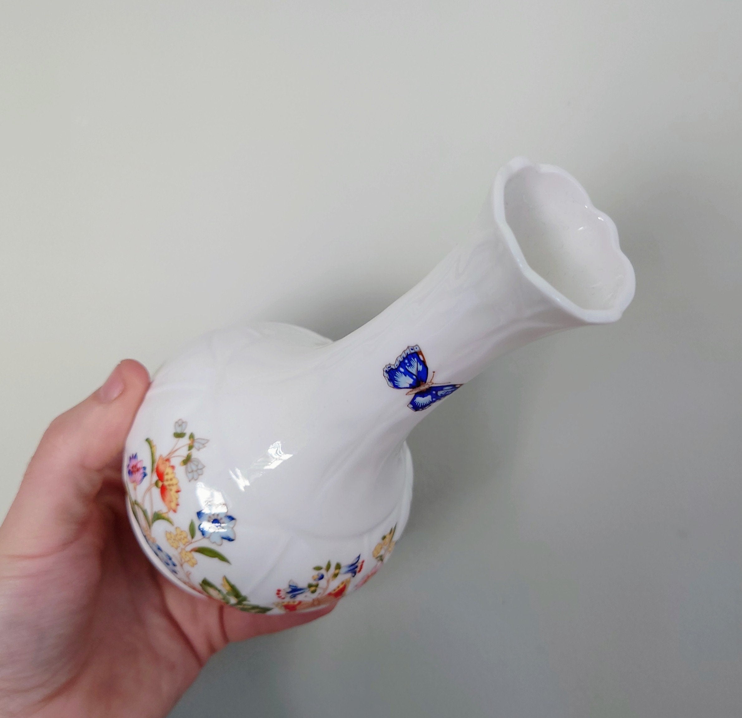 Aynsley Frill Bud Vase Cottage Garden Fine Bone China Porcelain Made in England Country Cottage Pattern Collectable Vintage