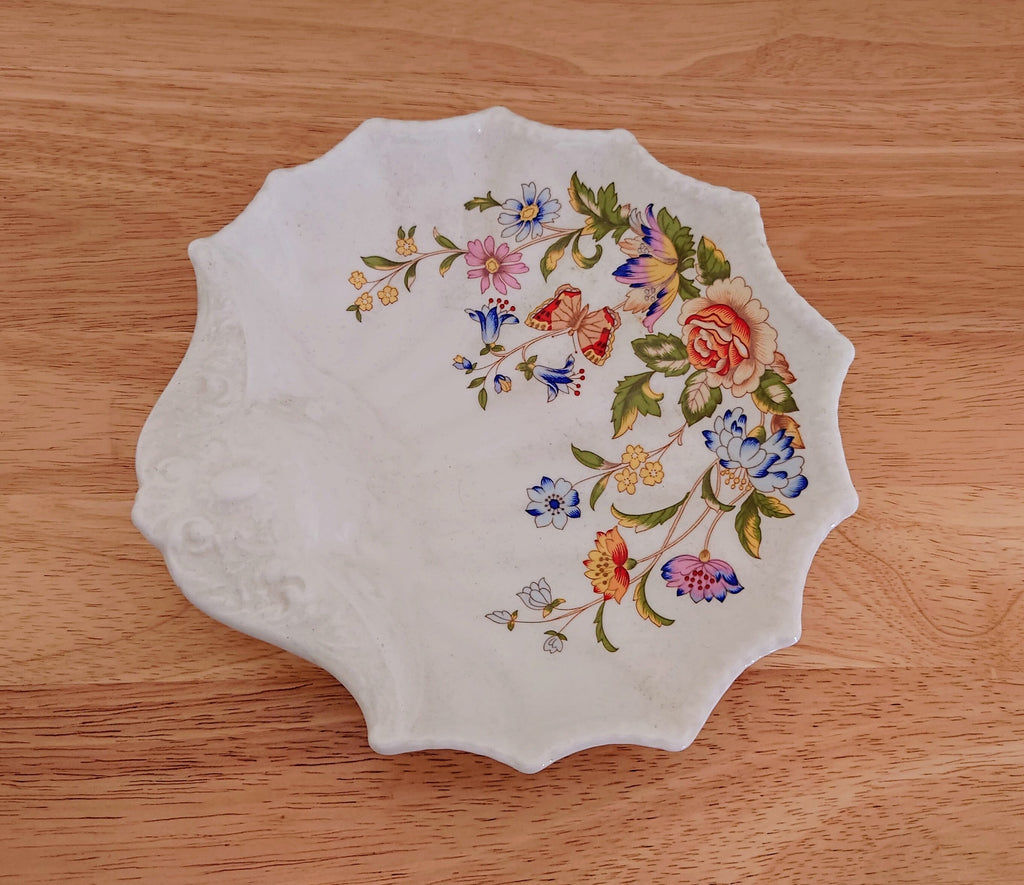 Shell Shaped Dish Cottage Garden Aynsley Fine Bone China Porcelain Made in England Cottage Garden Pattern Collectable Gift Vintage