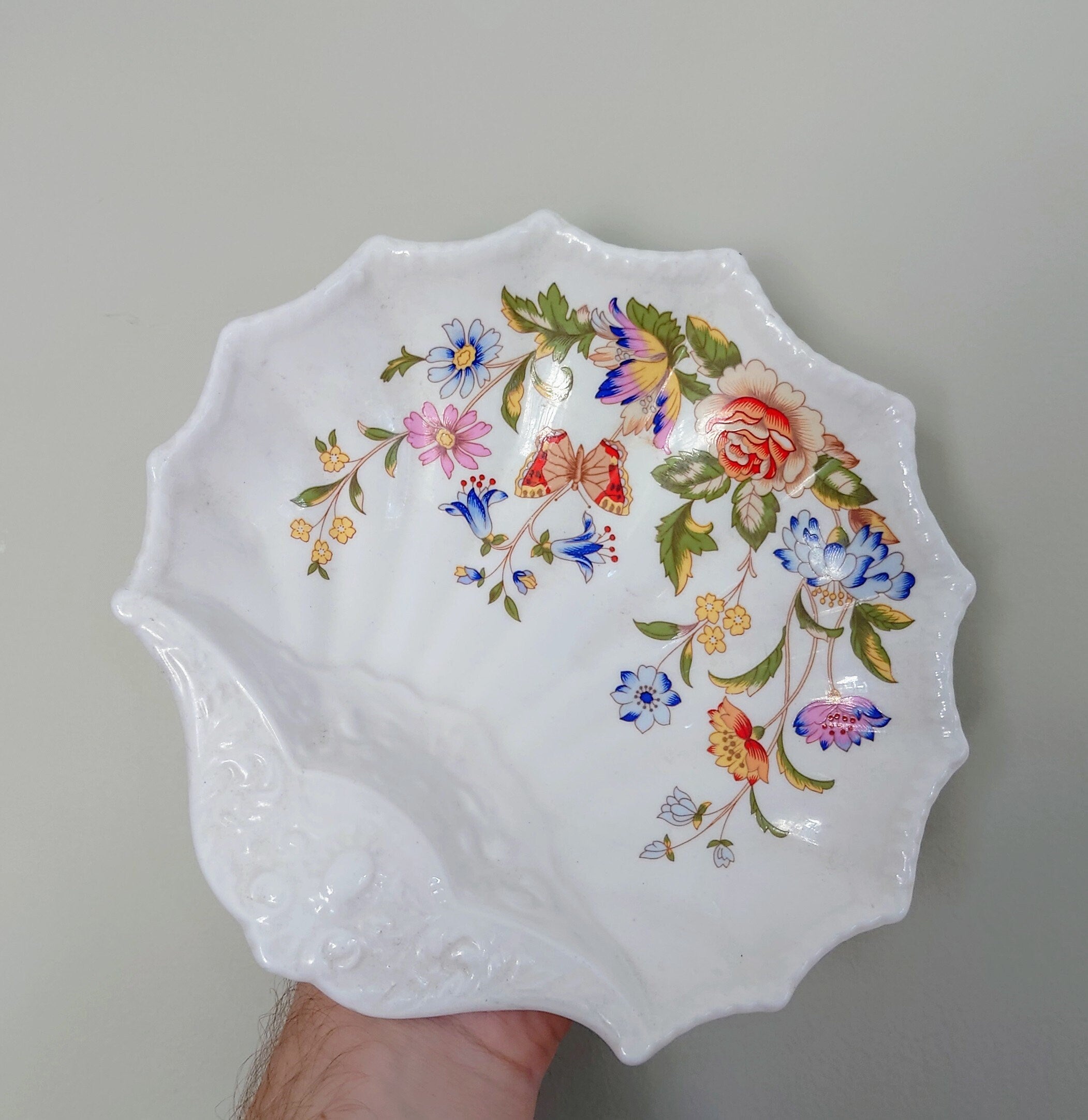 Shell Shaped Dish Cottage Garden Aynsley Fine Bone China Porcelain Made in England Cottage Garden Pattern Collectable Gift Vintage