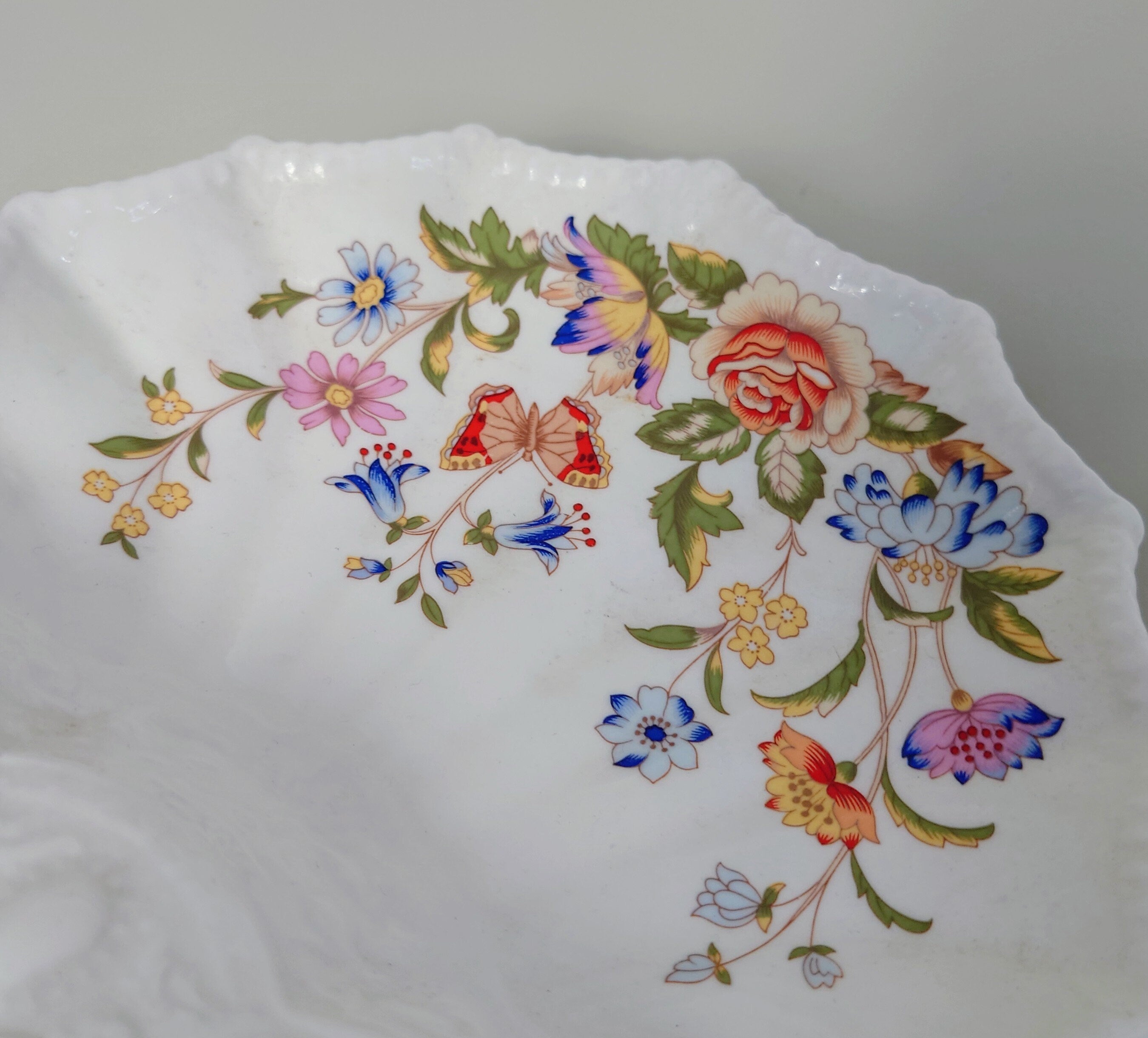 Shell Shaped Dish Cottage Garden Aynsley Fine Bone China Porcelain Made in England Cottage Garden Pattern Collectable Gift Vintage