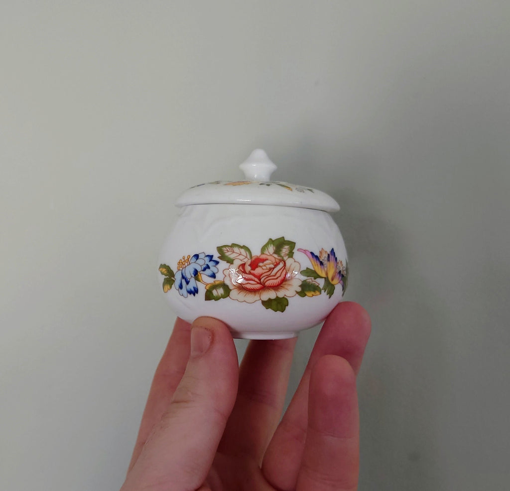 Round Trinket Box Cottage Garden Aynsley Jewellery Fine Bone China Porcelain Made in England Cottage Garden Pattern Collectable Vintage