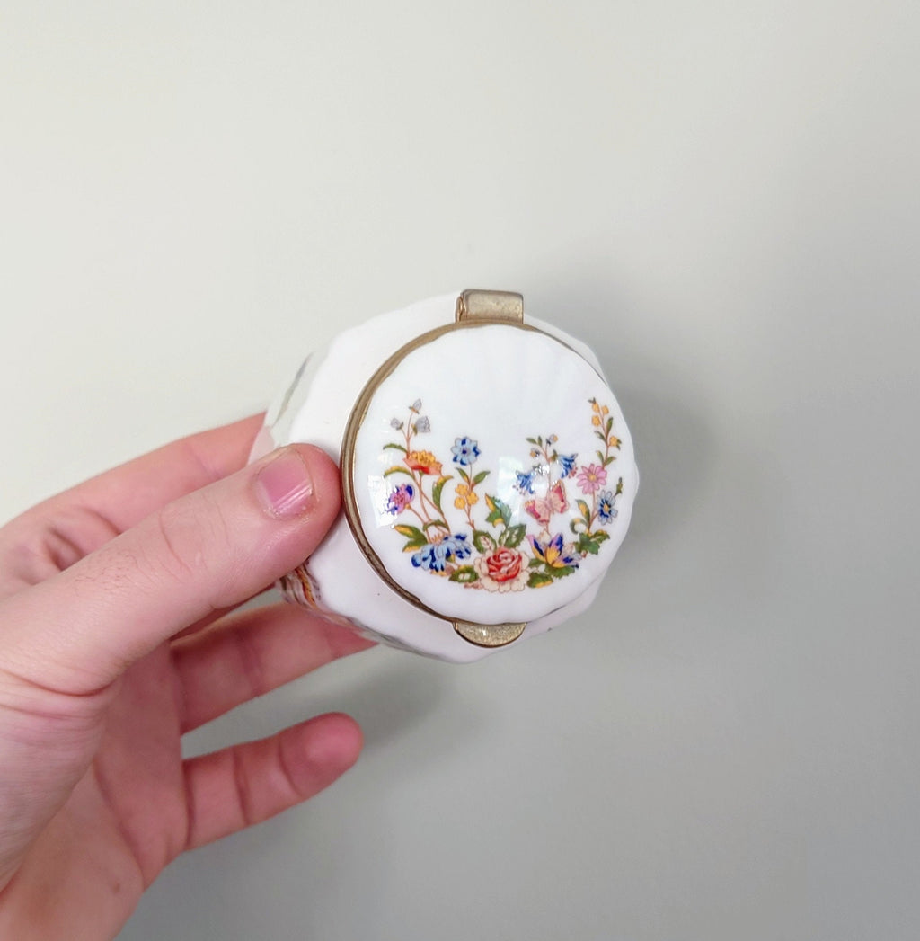 Aynsley Trinket Box with Lid Pembroke (Gold Trim) Pembroke Fine Bone China Porcelain Made in England Pembroke Pattern Collectable
