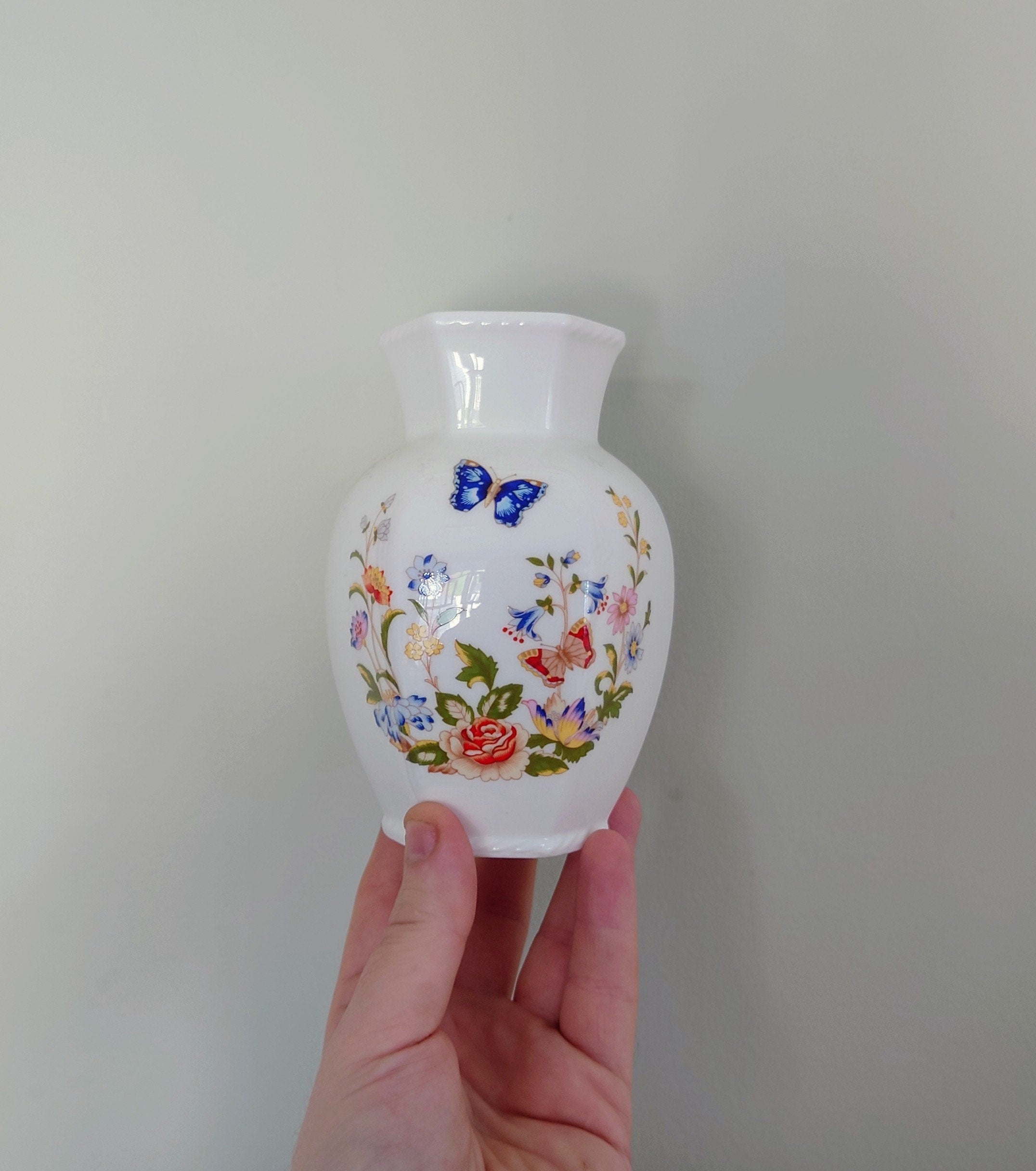 Cottage Garden Aynsley Vase Frill Small Globe Vase Porcelain Made in England Cottage Garden Pattern Collectable Vintage Aynsley Gift