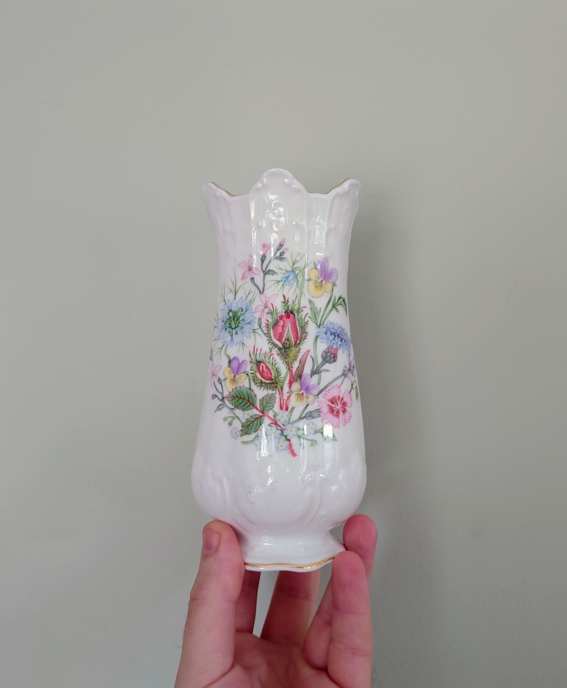 Wild Tudor Aynsley 6'' Victorian Vase Porcelain Made in England Wild Tudor Pattern Collectable Vintage Fine Porcelain Ceramic Floral Vase