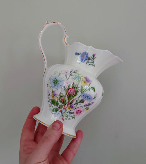 Aynsley 32 Oz Georgian Jug Wild Tudor Fine Bone China Porcelain Made in England Wild Tudor Pattern Collectable Vintage Jug Décor