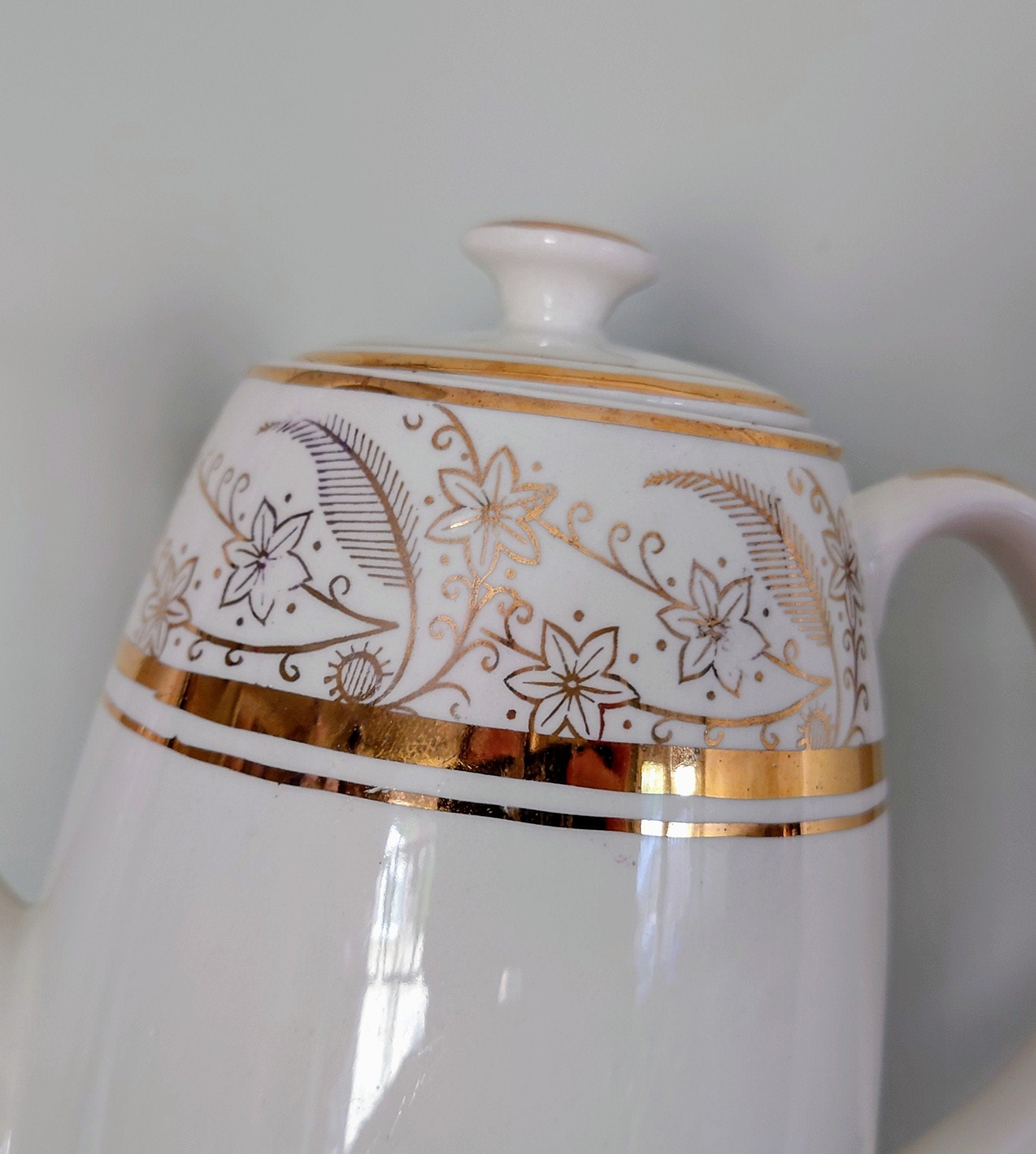 Vintage Teapot Coffee Pot Floral Pink and Gold Gilt Ceramic Tea/Coffee Maker Afternoon Tea Party Swinnertons Made in England Floral Gold